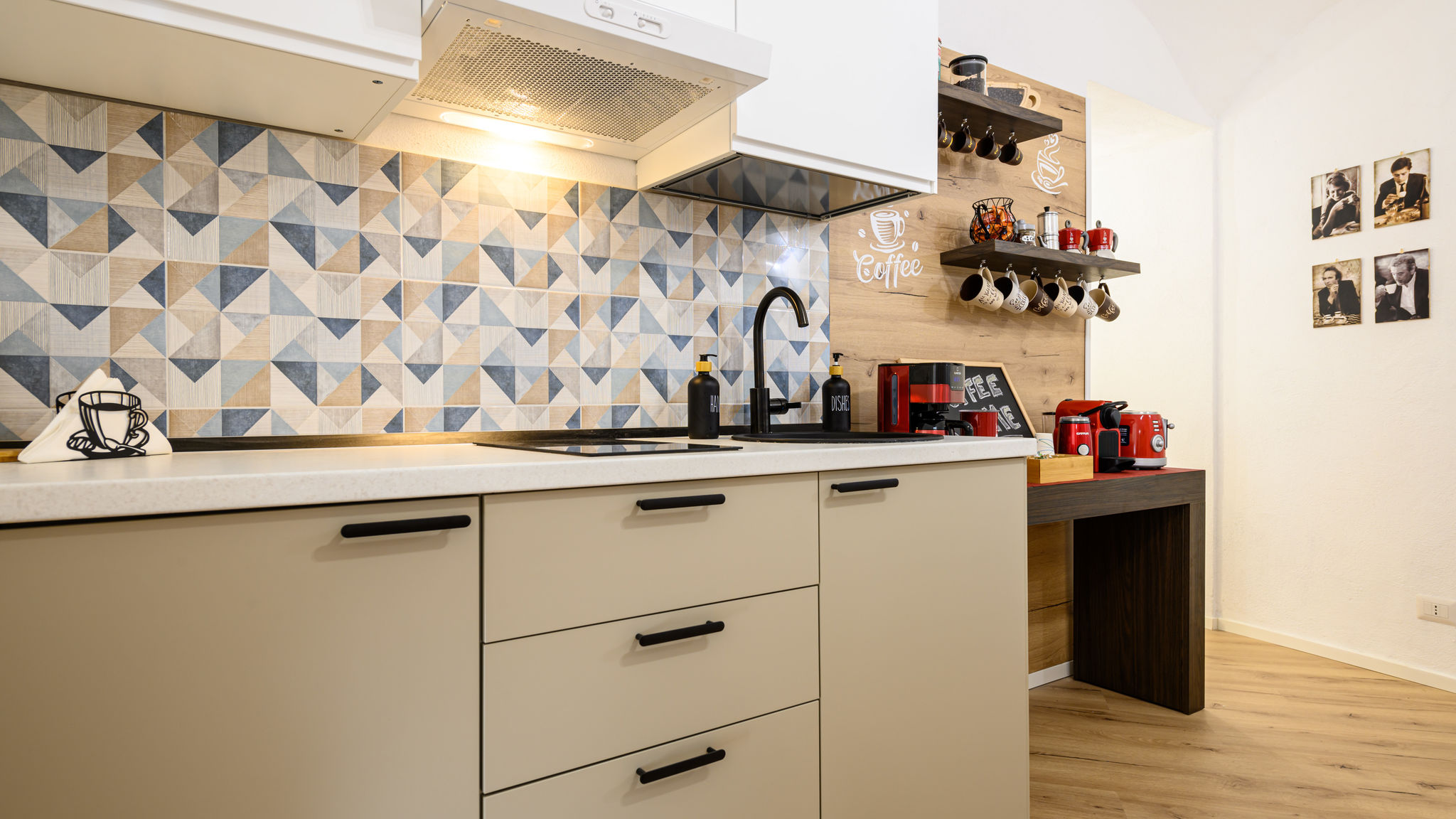 Italianway Napoli A Tazzulella - Vico Graziella 12