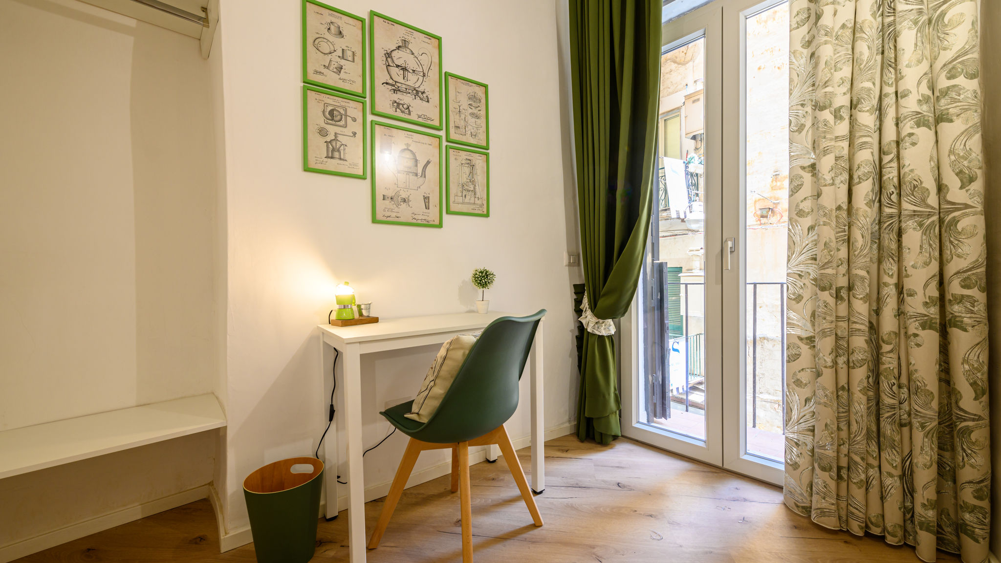 Italianway Napoli A Tazzulella - Vico Graziella 12