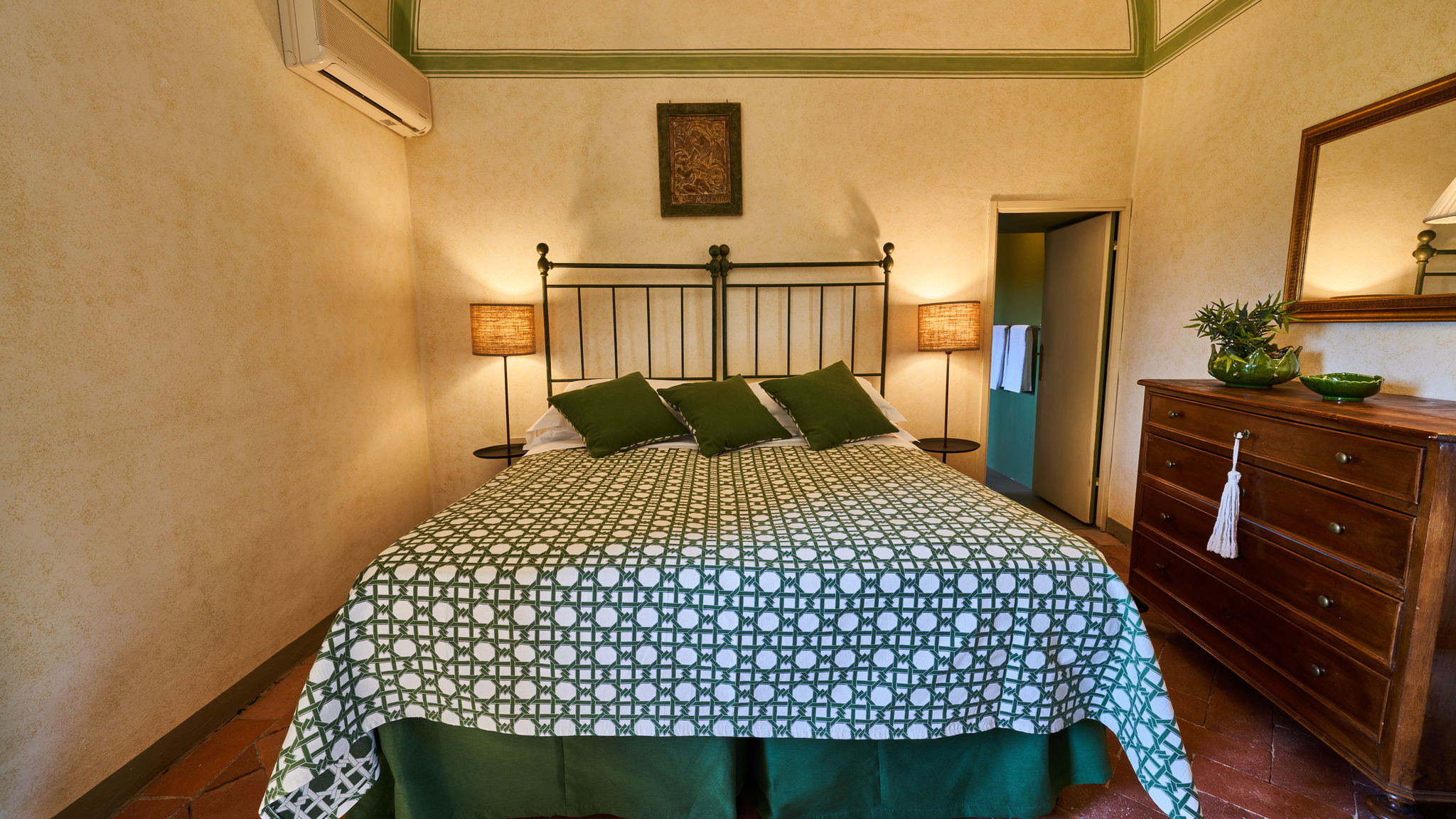 Italianway Colle di Val d'Elsa Villa Camelia_32PAX by Elite Villas
