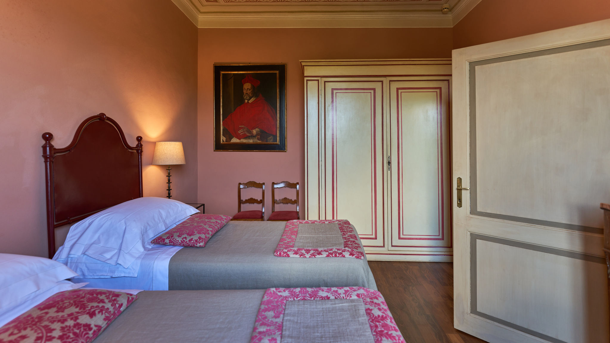 Italianway Colle di Val d'Elsa Villa Camelia_32PAX by Elite Villas