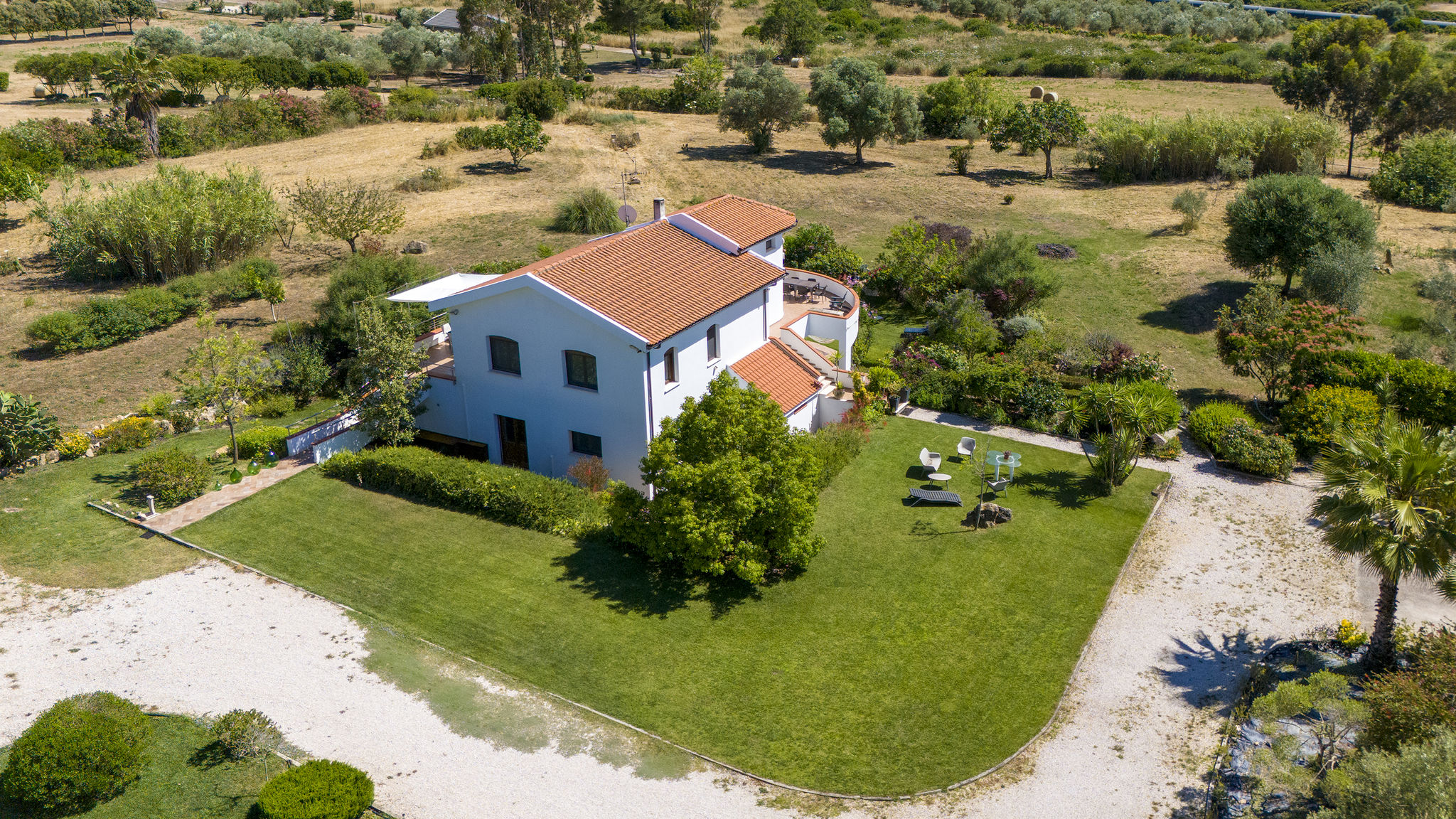 Italianway Olmedo Sardinia Re - Villa Fioretta Flowers Apartments - Garden Apartment