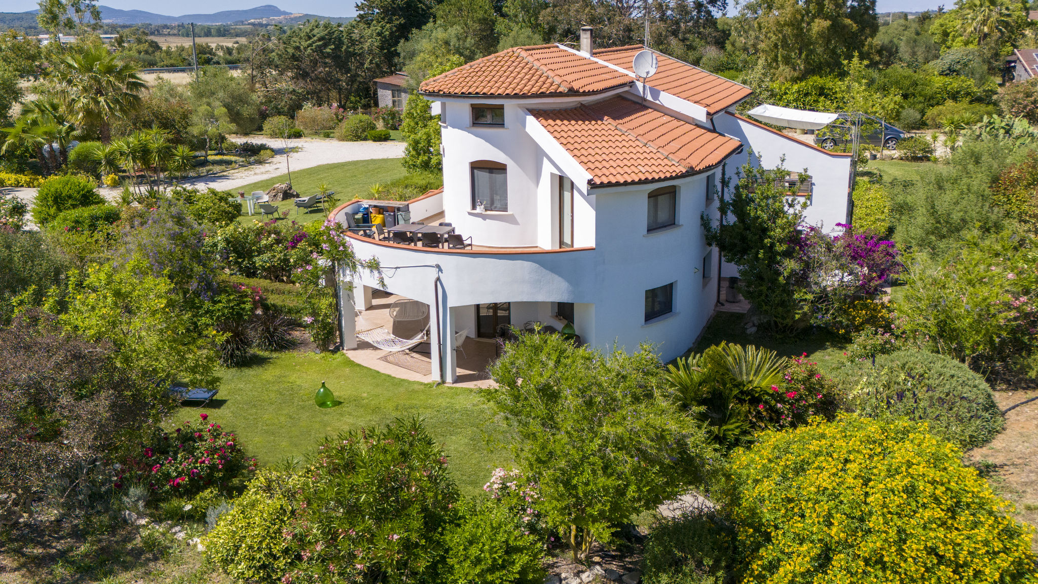 Italianway Olmedo Sardinia Re - Villa Fioretta Flowers Apartments - Garden Apartment