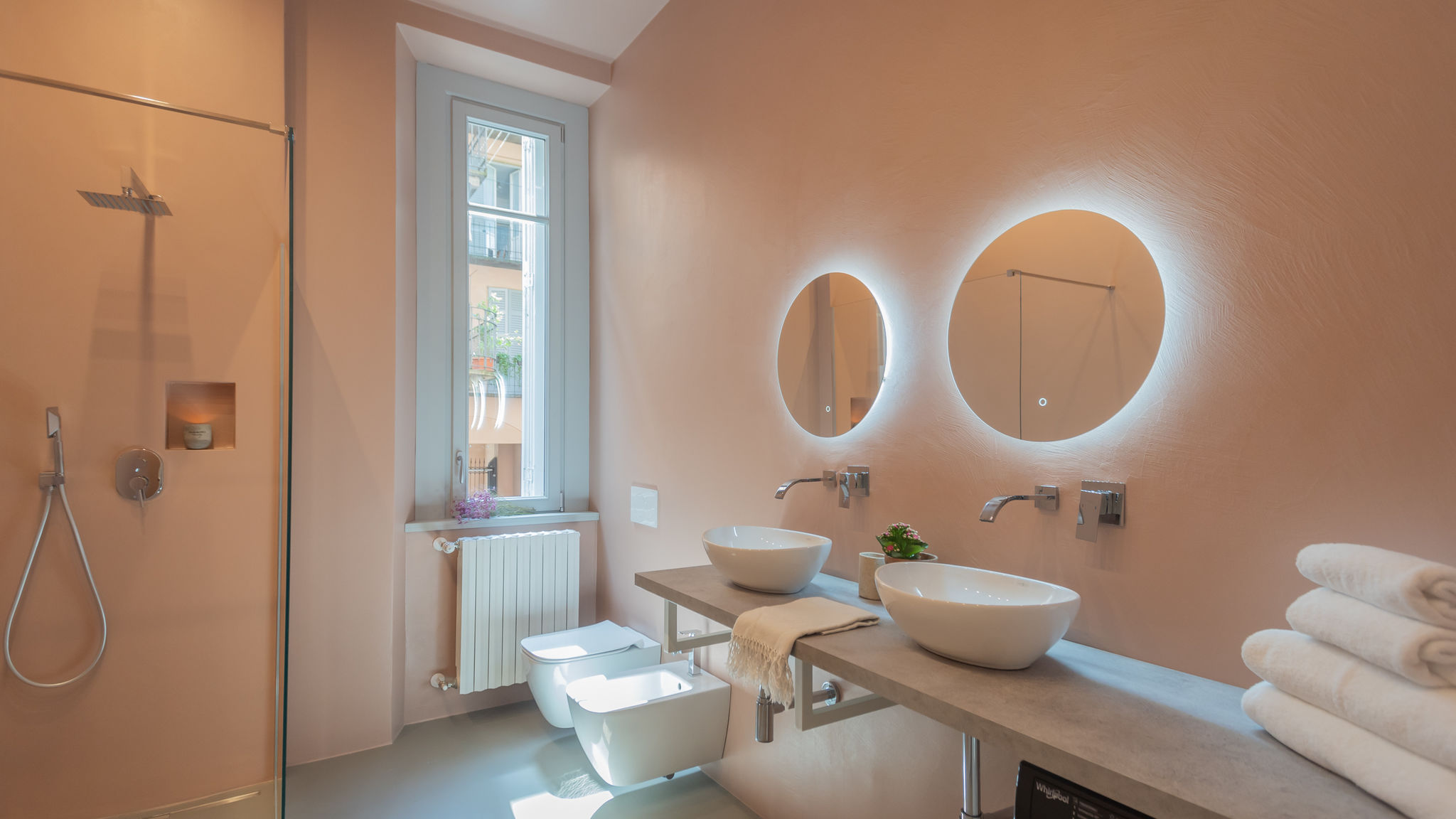 RentAllComo Como Como Liberty Suites - Garbo