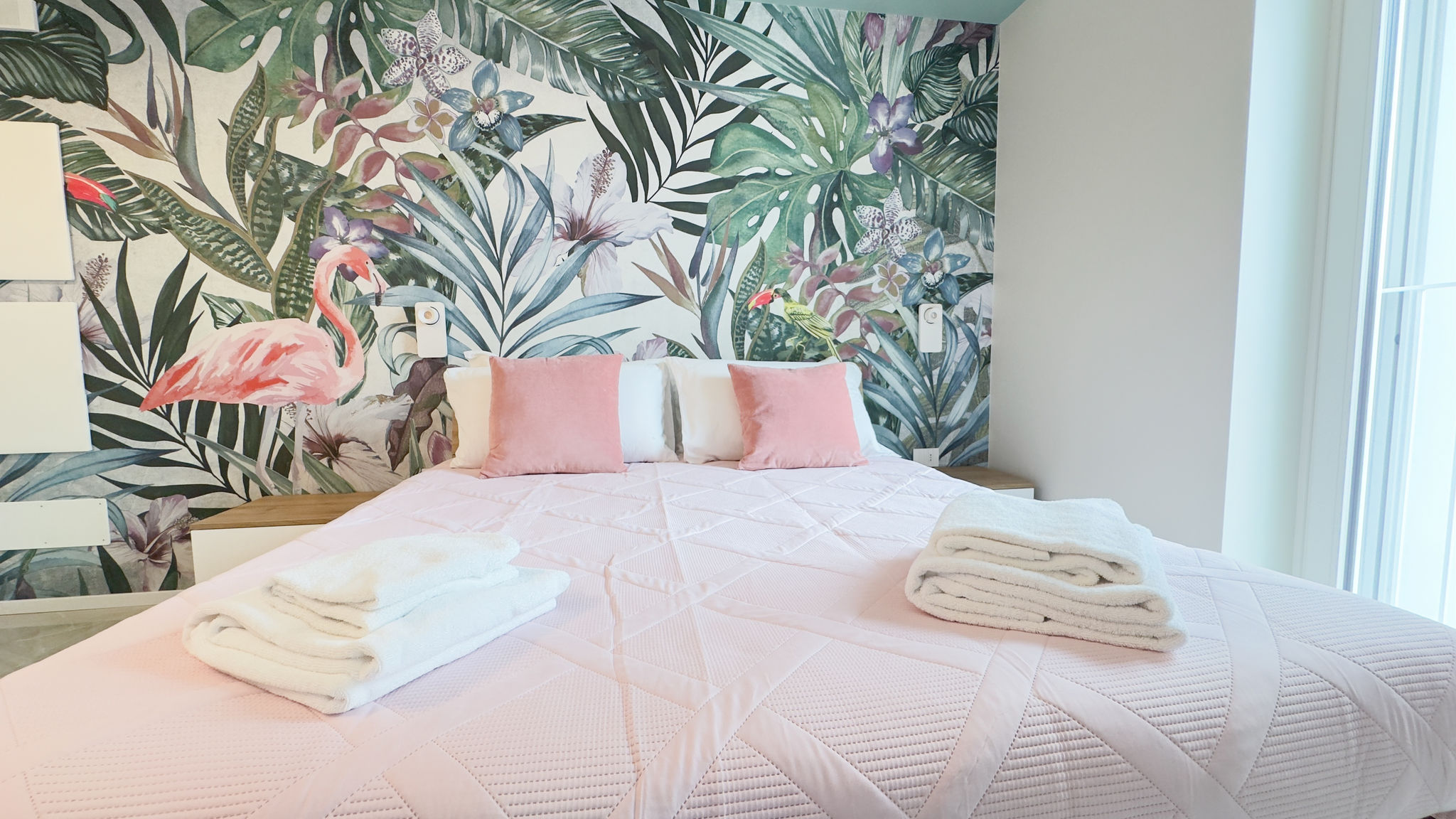 Italianway Chioggia Fairmont Seafront Flamingo Suite by Ca-Sa Check
