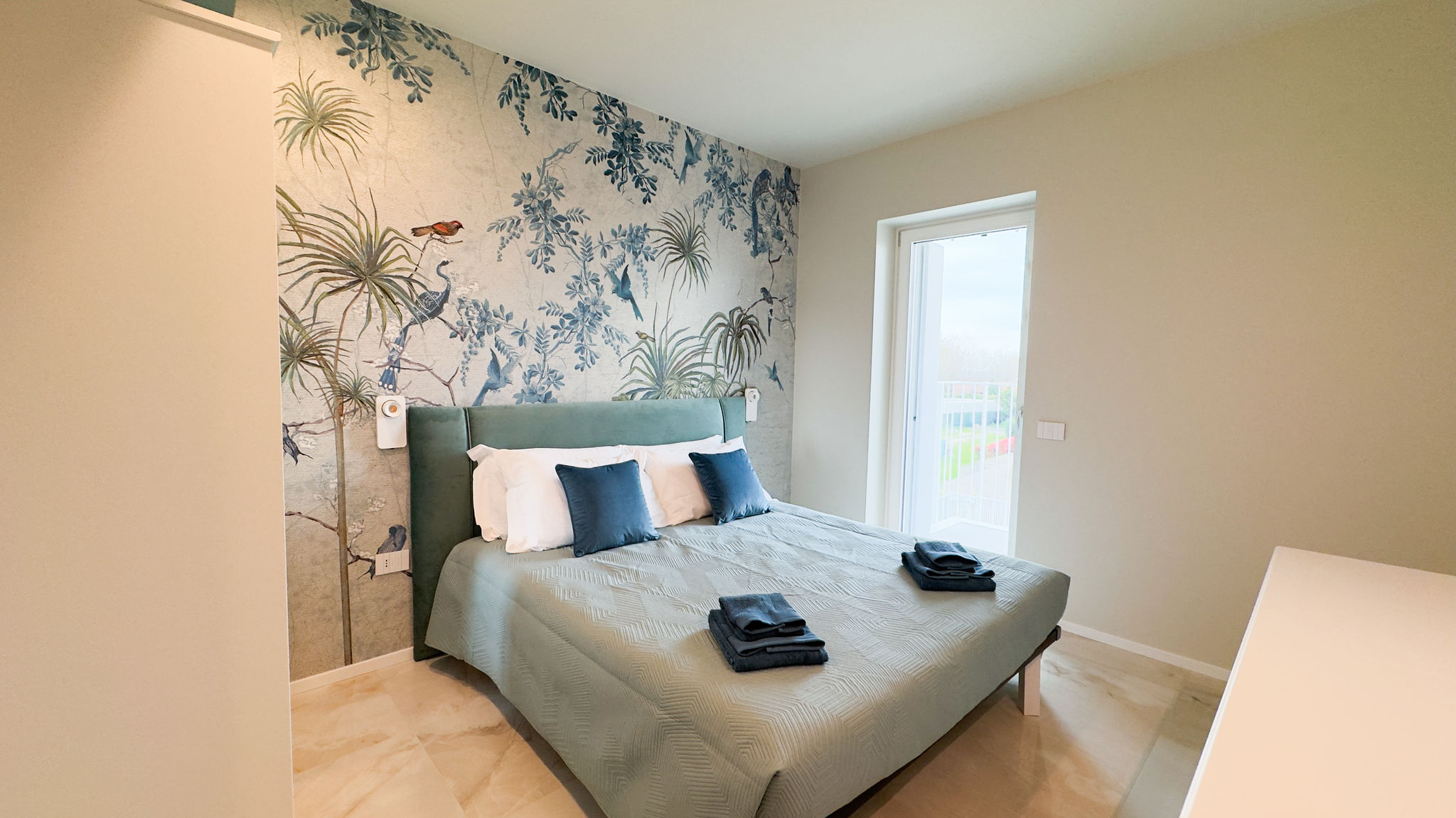 CA.SA CHECK Chioggia Fairmont Seafront Acquamarine Suite by Ca-Sa Check