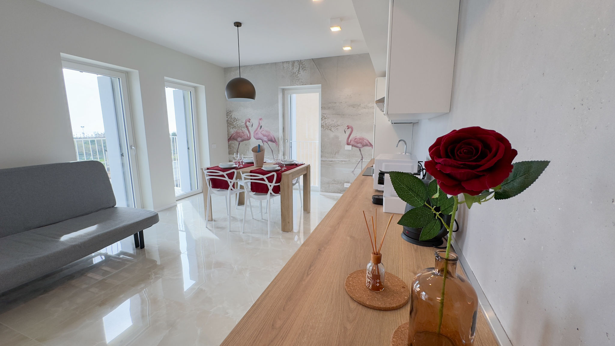 Italianway Chioggia Fairmont Seafront Flamingo Suite by Ca-Sa Check