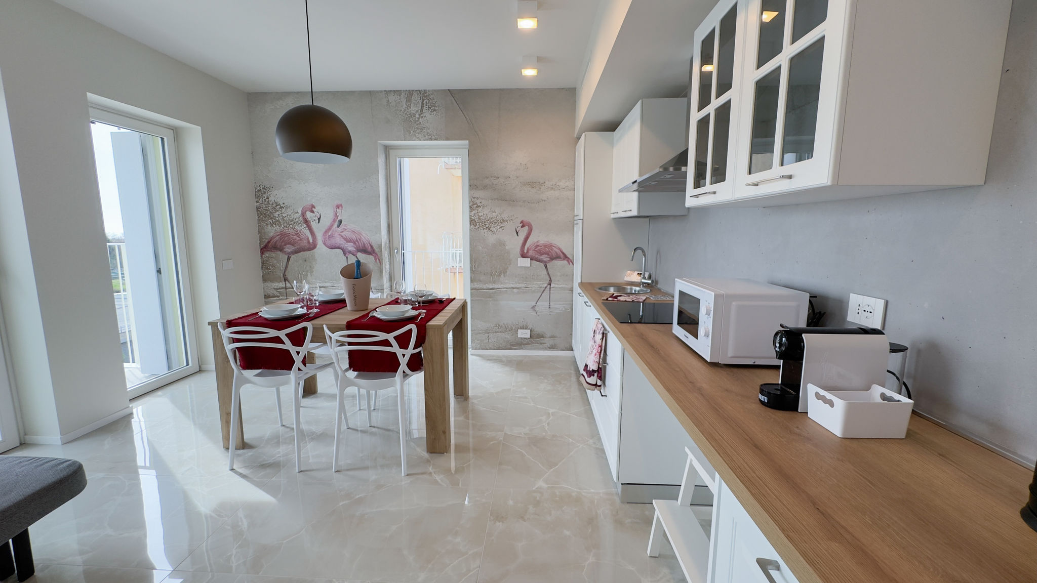 Italianway Chioggia Fairmont Seafront Flamingo Suite by Ca-Sa Check