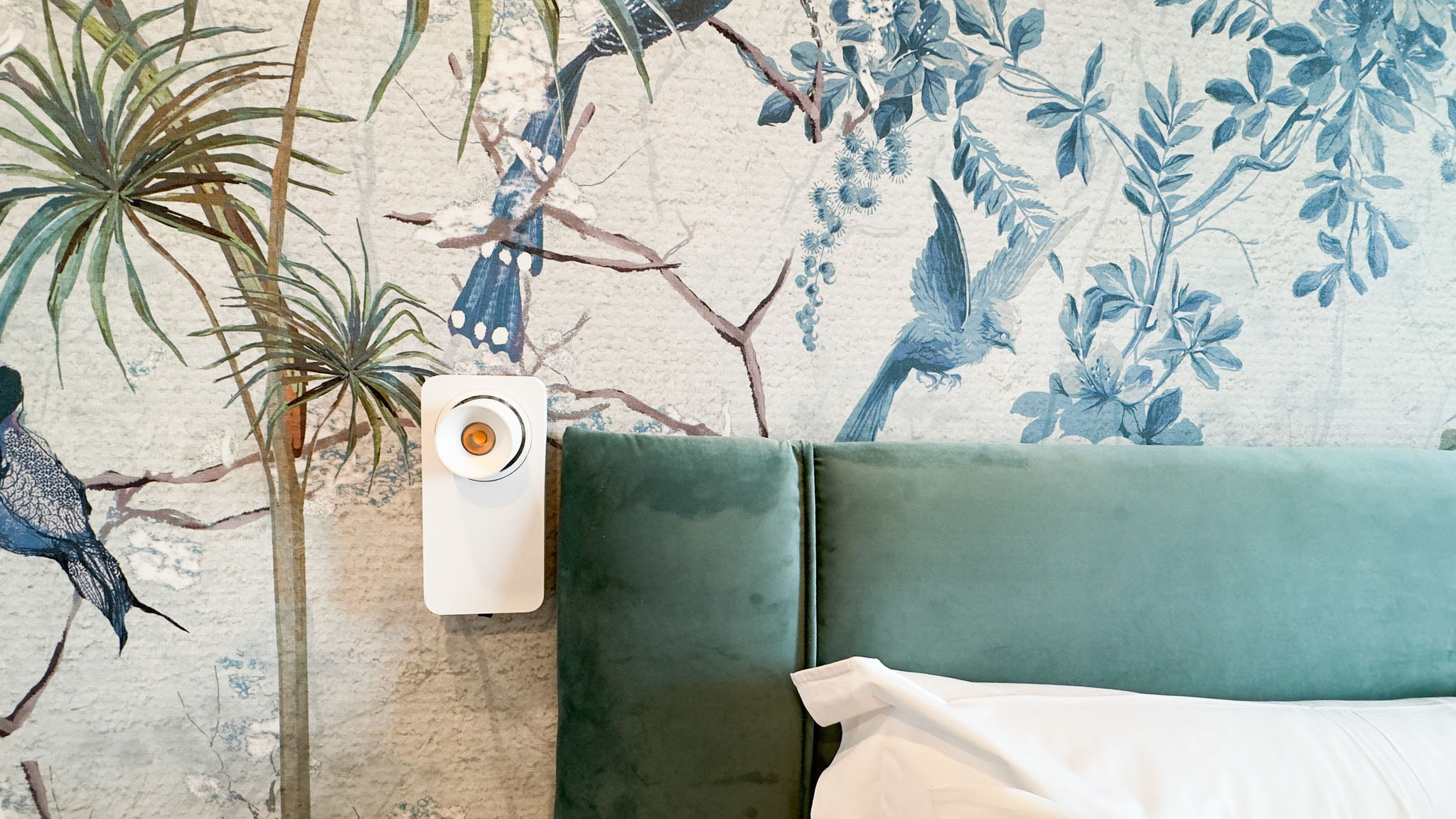 CA.SA CHECK Chioggia Fairmont Seafront Acquamarine Suite by Ca-Sa Check