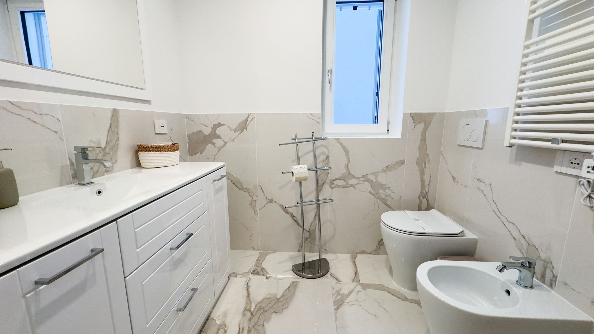 CA.SA CHECK Chioggia Fairmont Seafront Acquamarine Suite by Ca-Sa Check