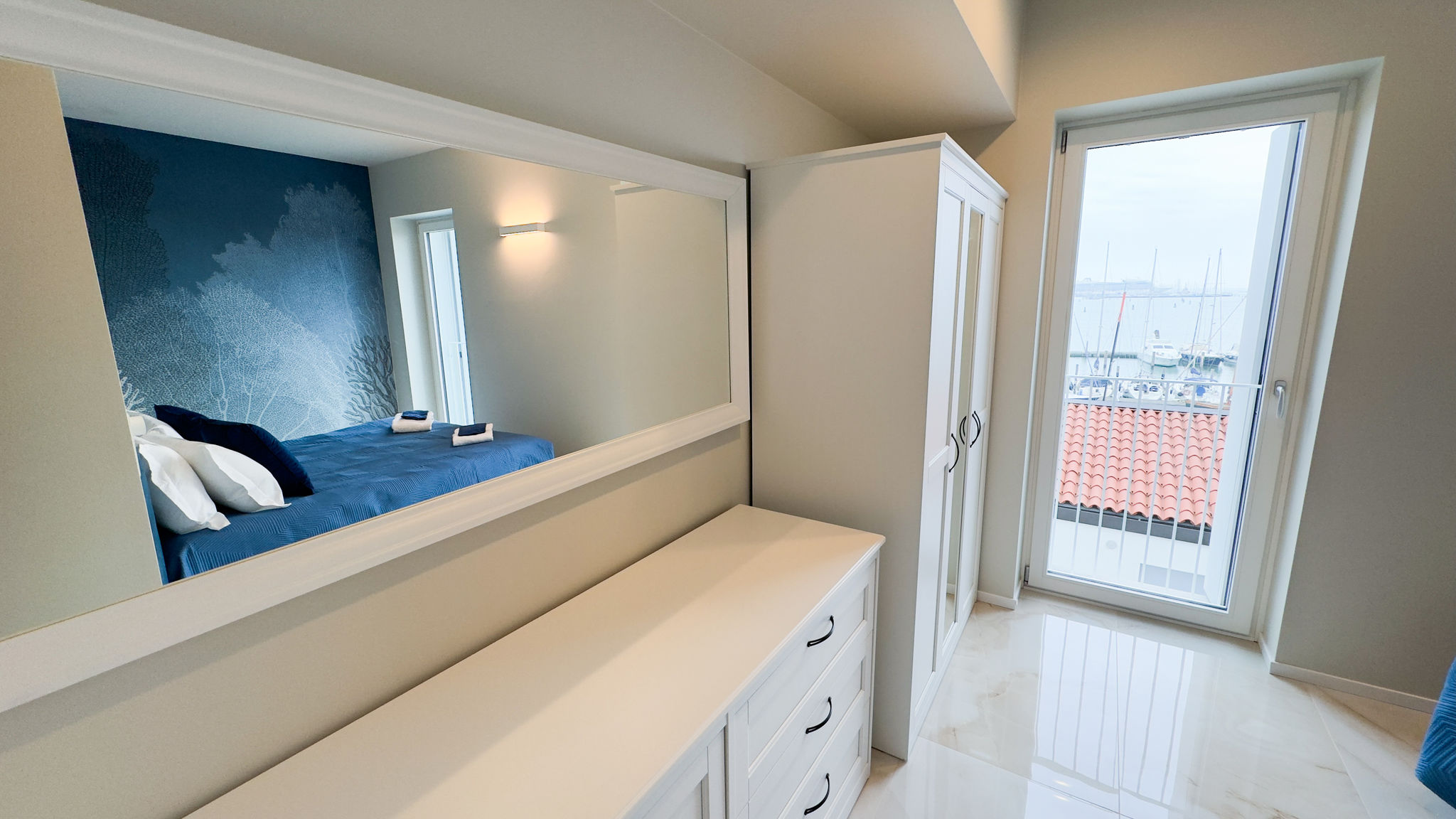 CA.SA CHECK Chioggia Fairmont Seafront Acquamarine Suite by Ca-Sa Check