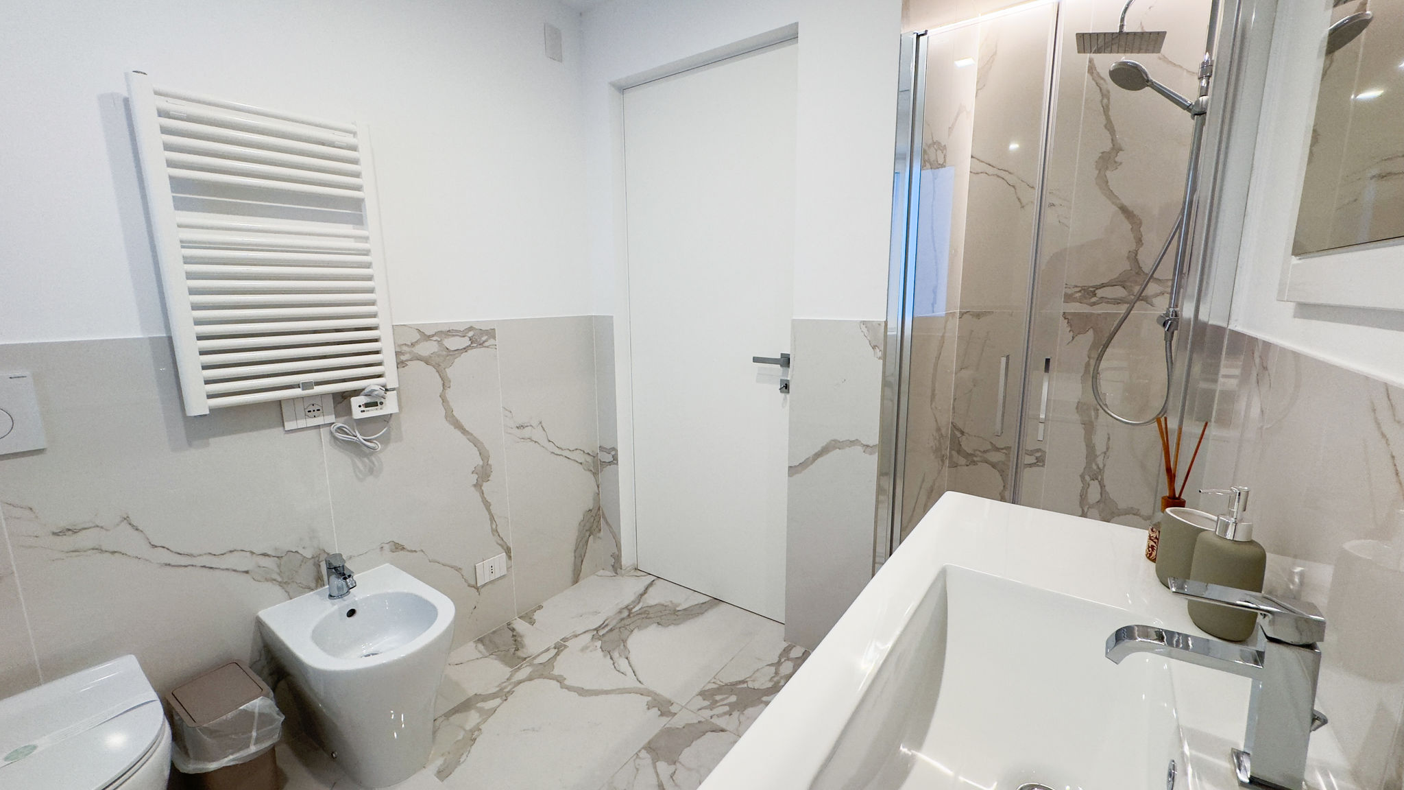 CA.SA CHECK Chioggia Fairmont Seafront Acquamarine Suite by Ca-Sa Check
