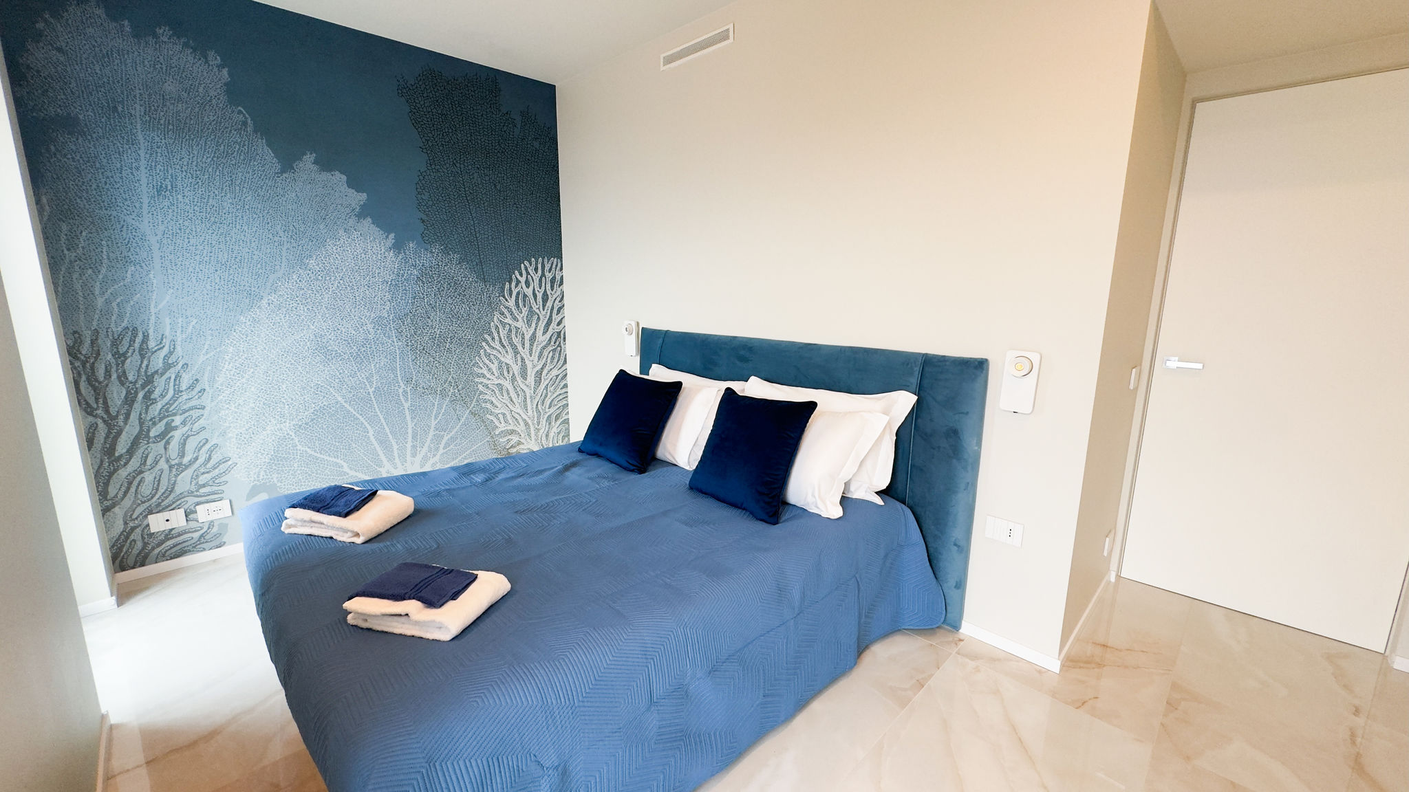 CA.SA CHECK Chioggia Fairmont Seafront Acquamarine Suite by Ca-Sa Check