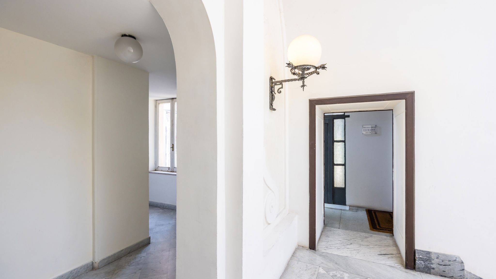 Italianway Napoli Blu Breeze on Seafront with parking