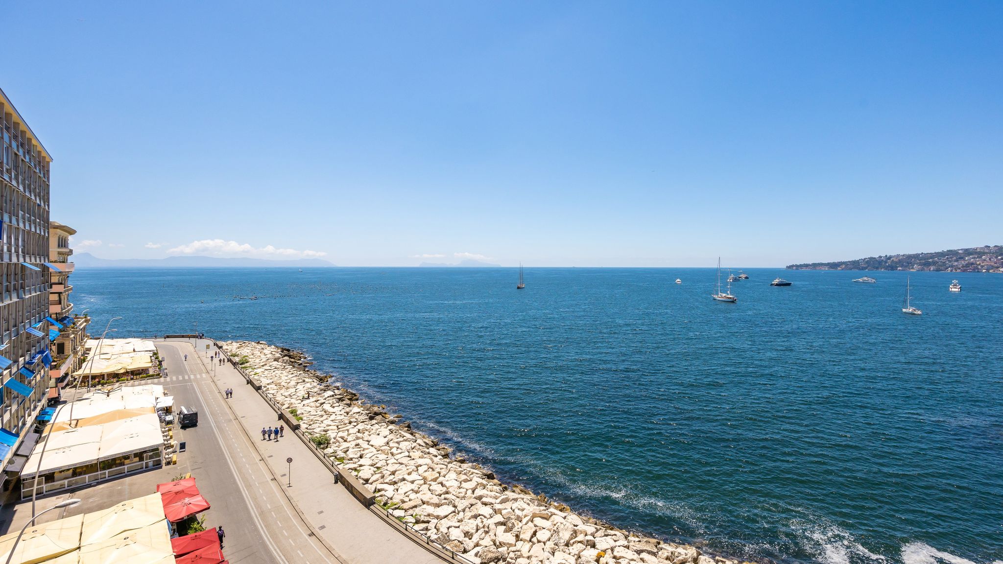Italianway Napoli Blu Breeze on Seafront with parking
