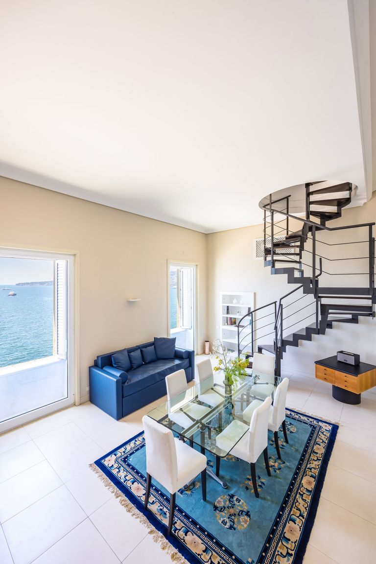 Italianway Napoli Blu Breeze on Seafront with parking