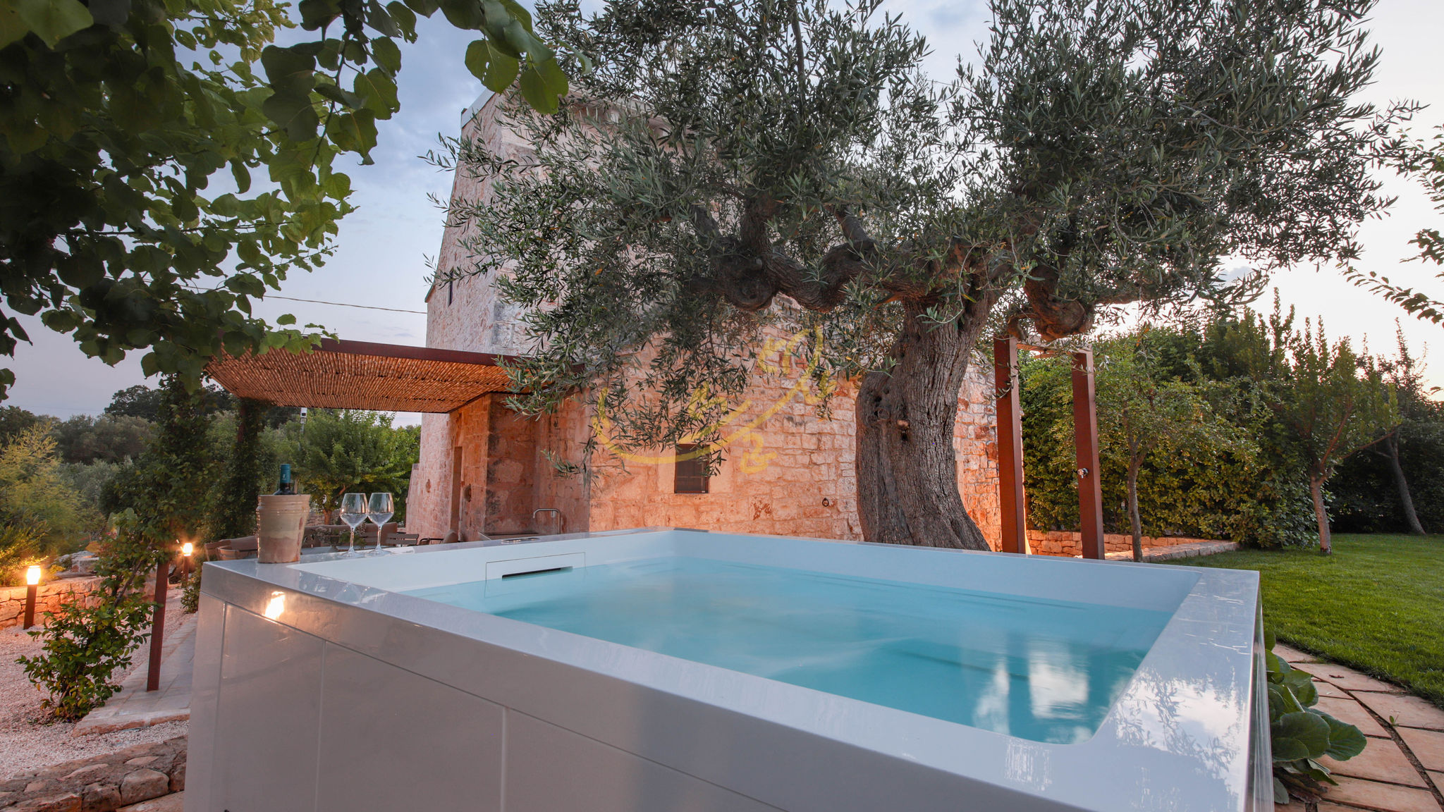 Italianway Castellana Grotte TD Torretta San Procopio Stone house with Pool