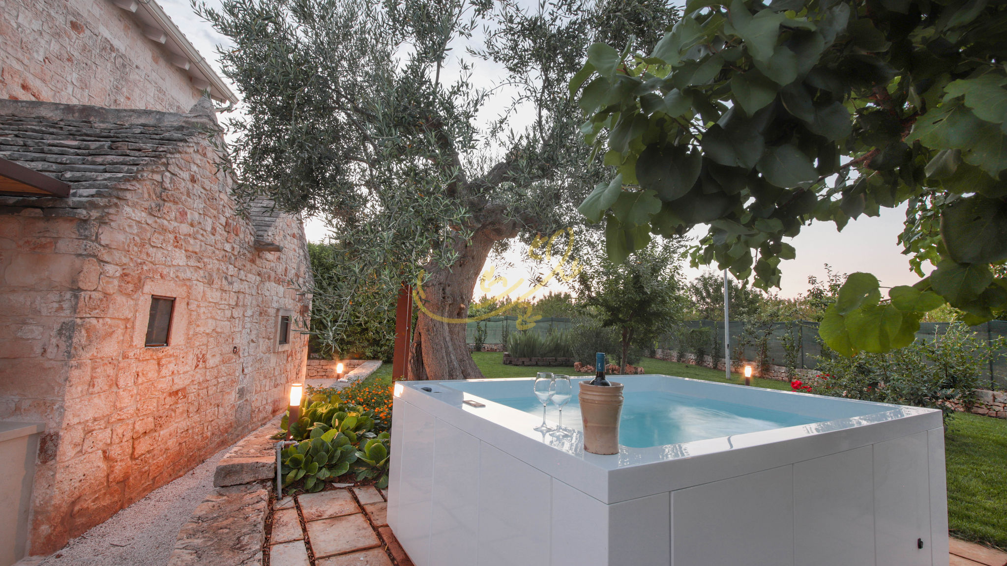 Italianway Castellana Grotte TD Torretta San Procopio Stone house with Pool
