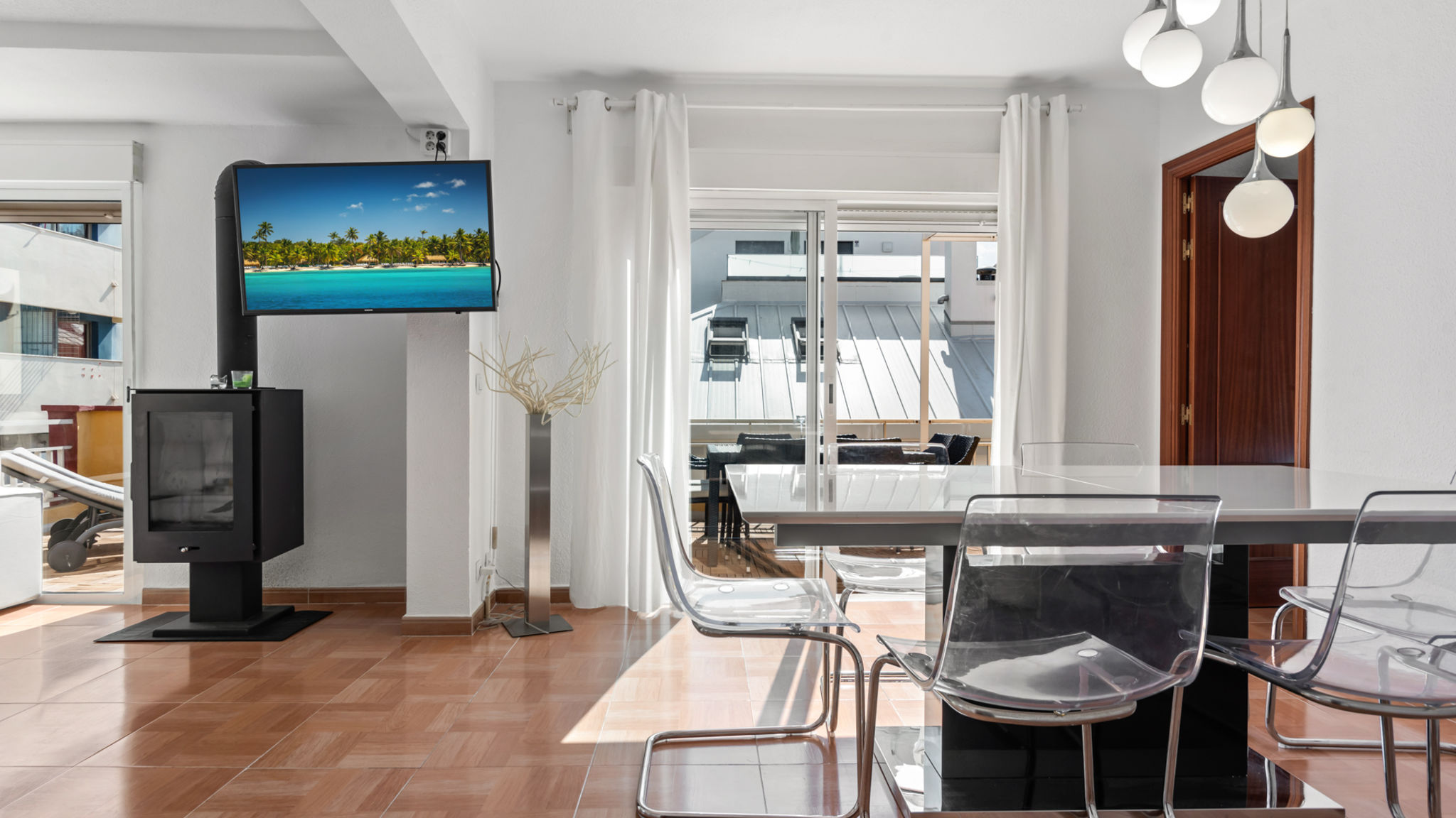 Costarentals Fuengirola Sunny rooftop by Fuengirola harbour by Costarentals - Ref 232