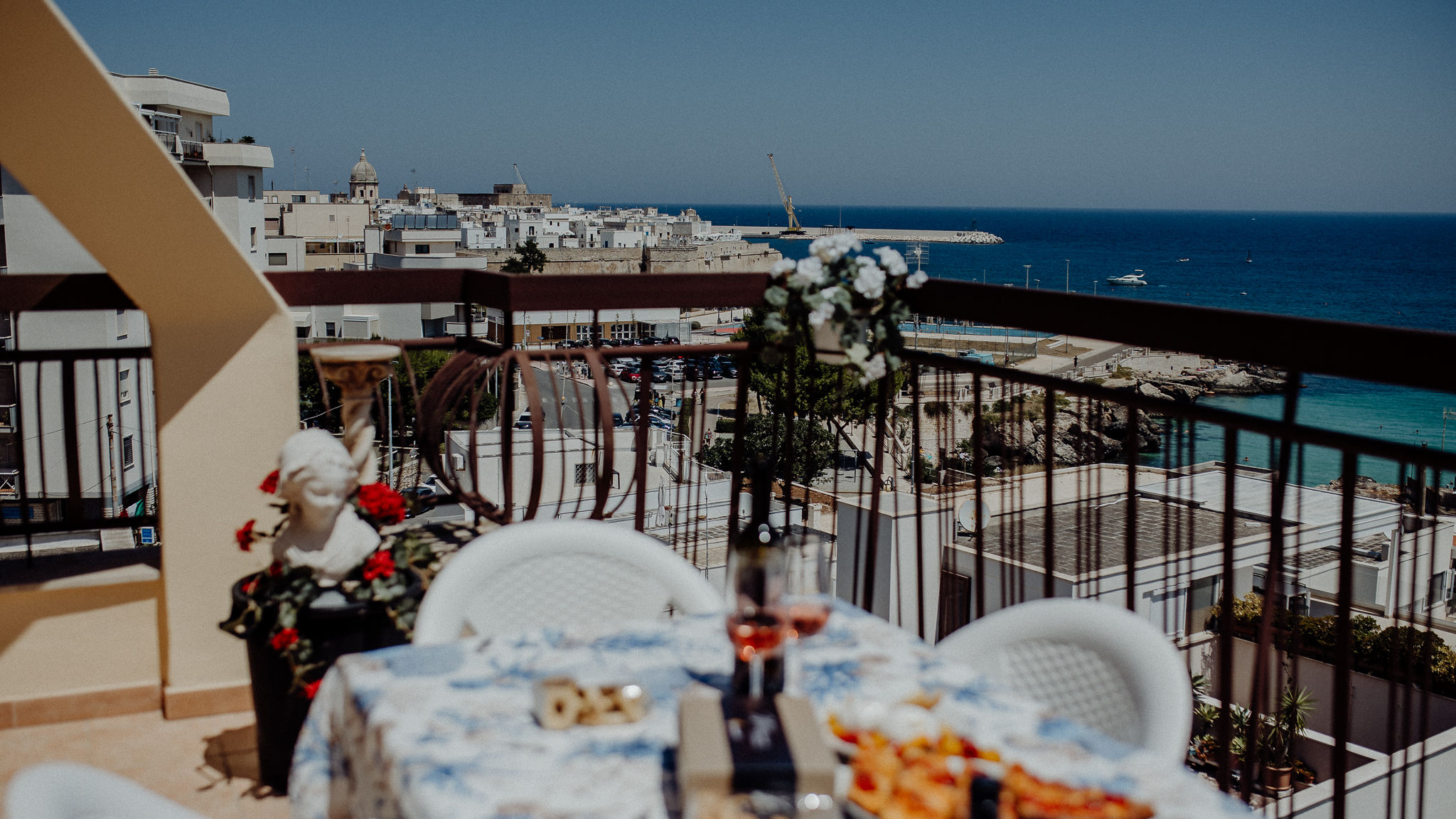 MONHOLIDAY - ospitalità e servizi per il turismo Monopoli La terrazza sul mare