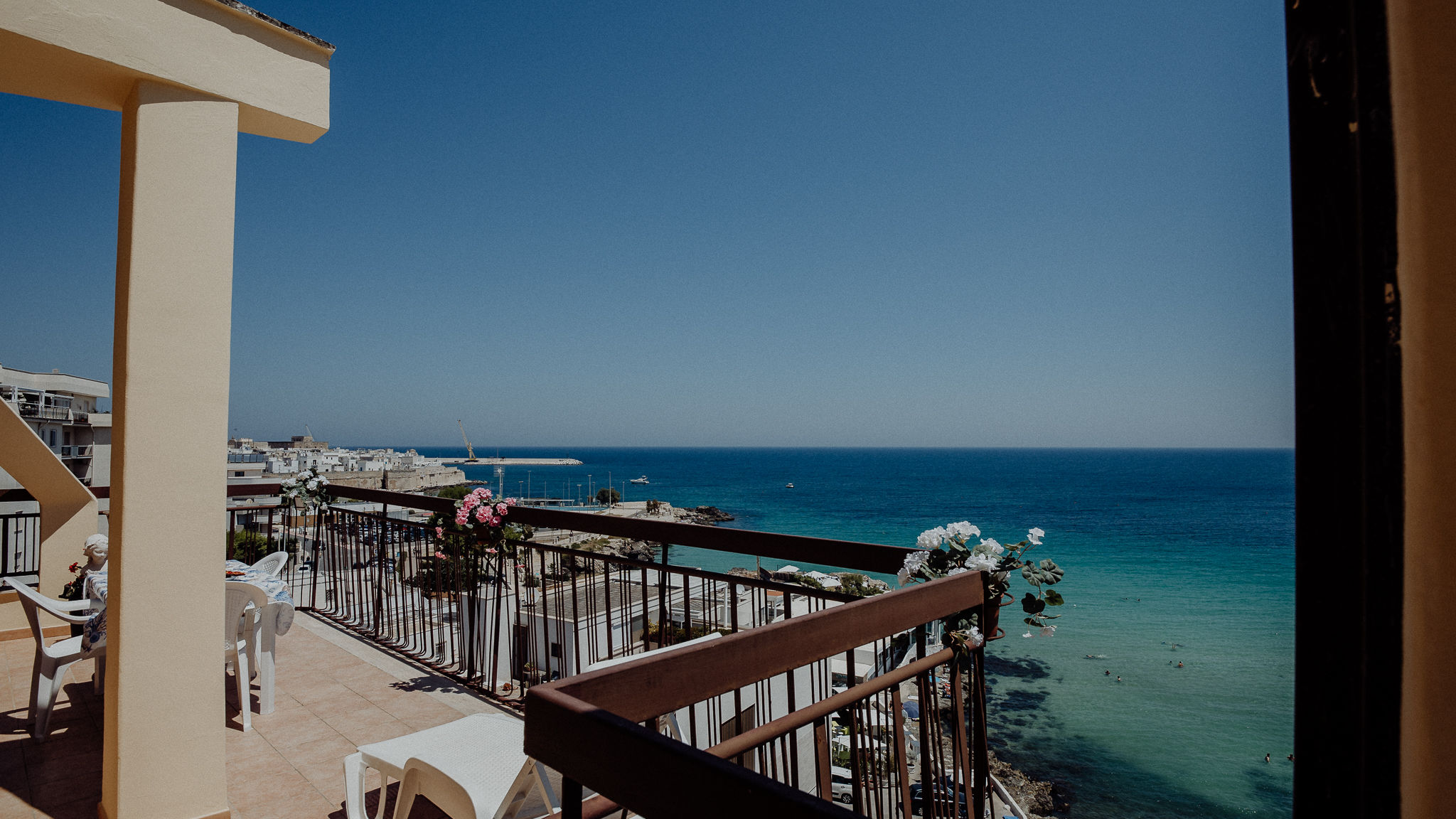 MONHOLIDAY - ospitalità e servizi per il turismo Monopoli La terrazza sul mare