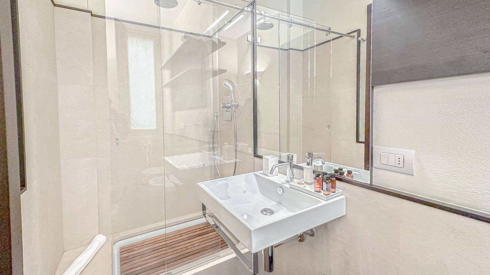 Flatsharing Srl Milano Fontana Suites - 15 min dal Duomo