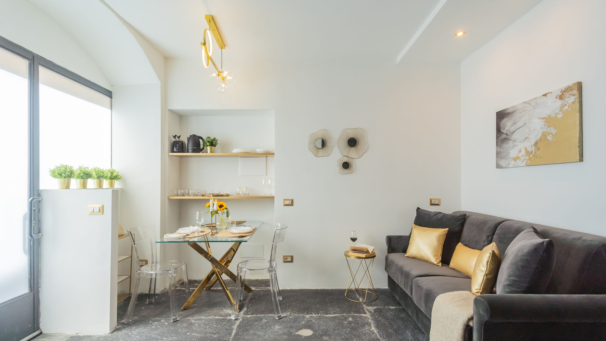 RentAllComo Como Como Dreams Apartments - Gold Suite