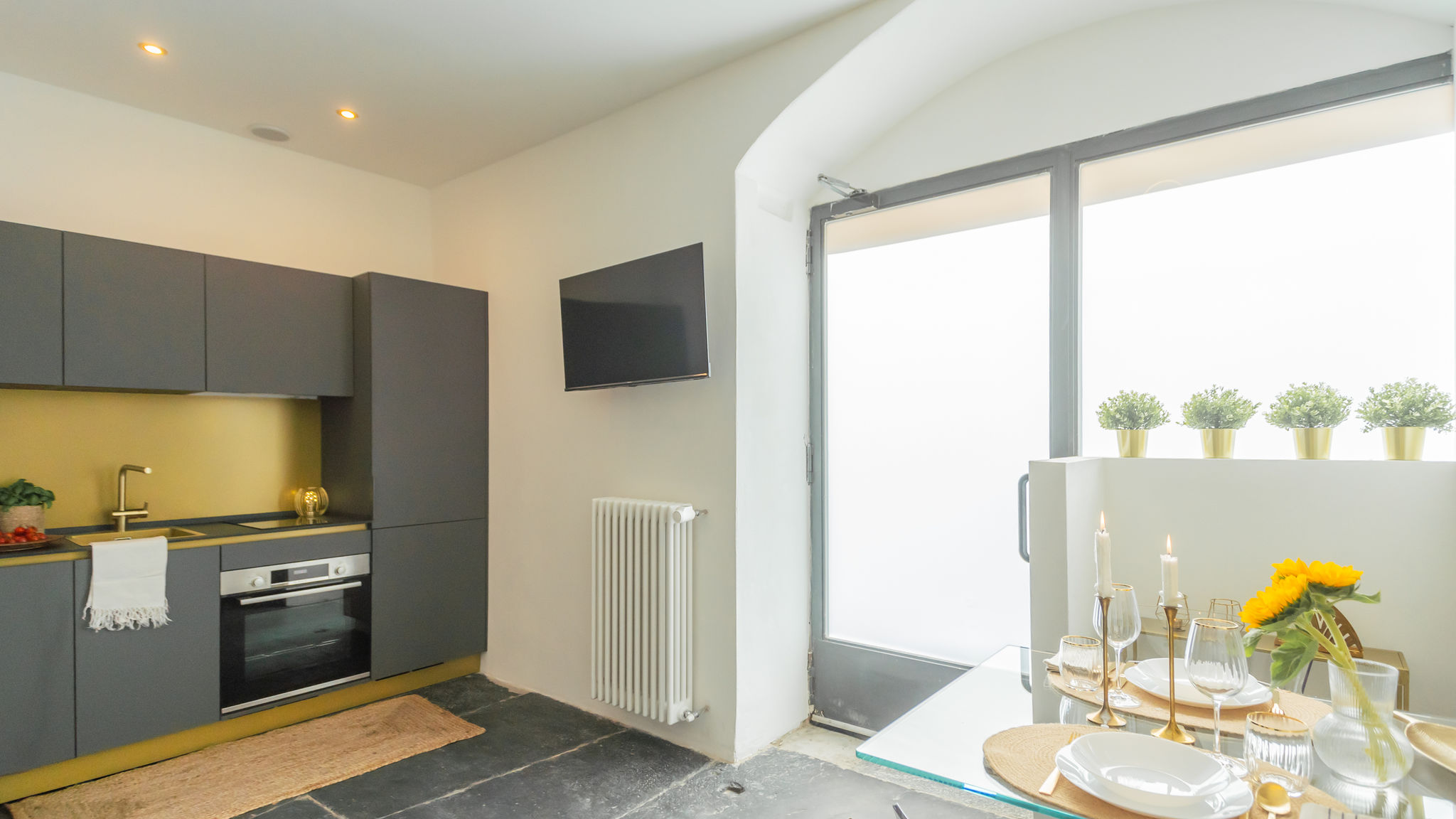 RentAllComo Como Como Dreams Apartments - Gold Suite