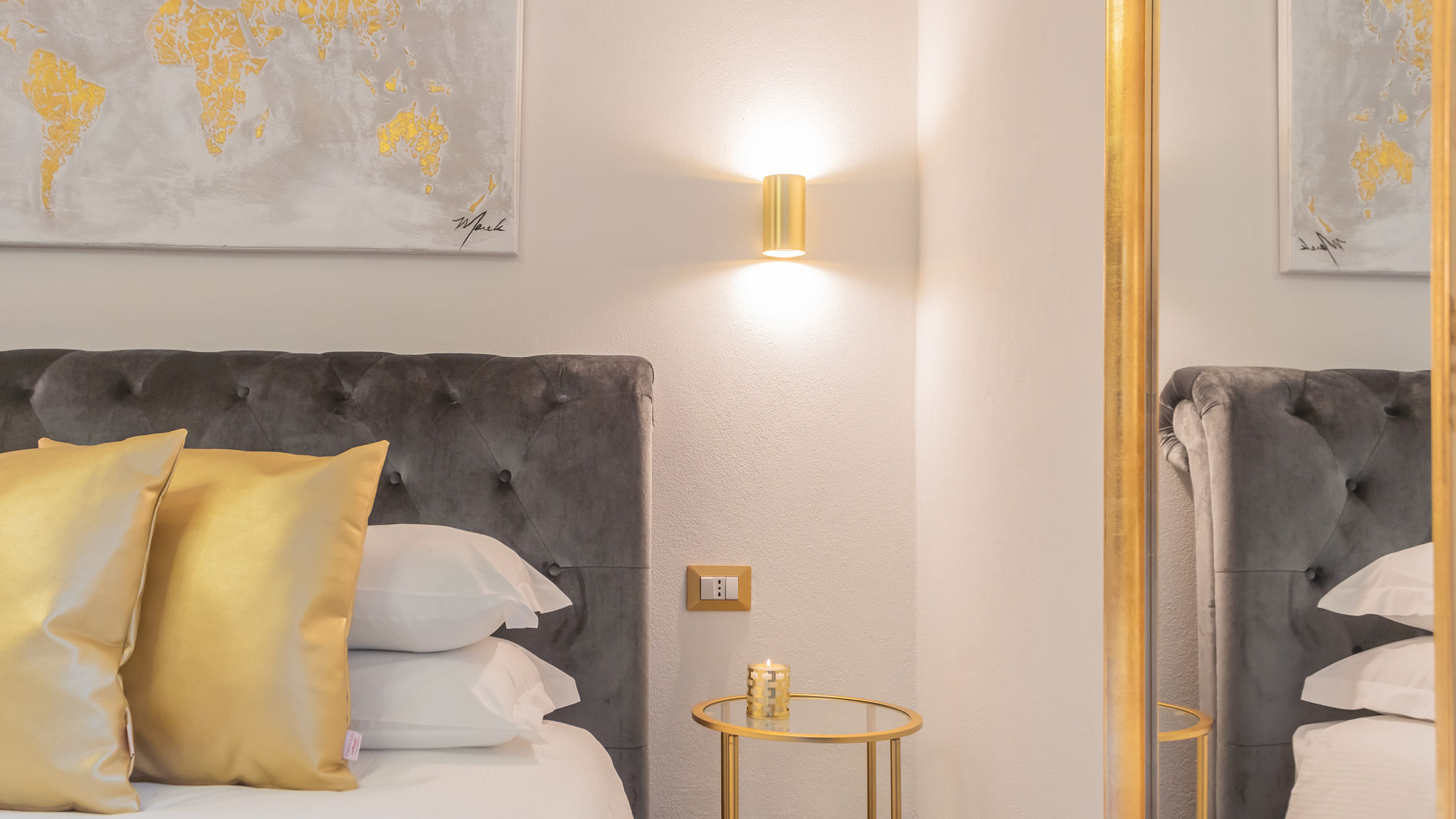 RentAllComo Como Como Dreams Apartments - Gold Suite