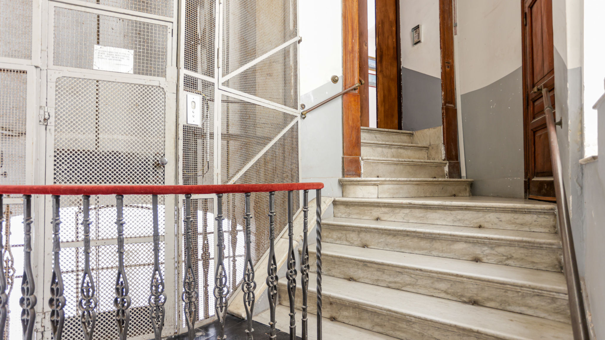 Via Tommaso Caravita 6