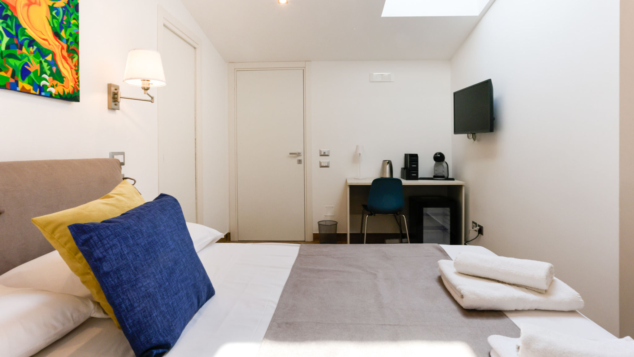 Italianway Napoli Pessina 90 Rooms - Camera 2