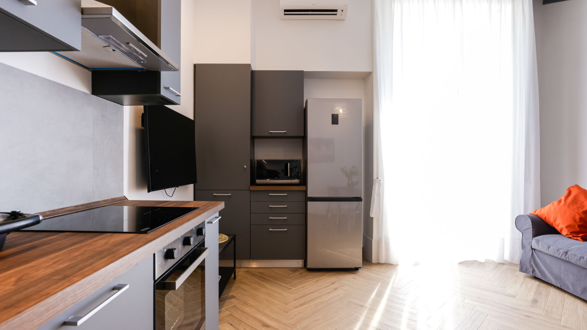 Italianway Napoli Pessina 90 Rooms - Camera 2