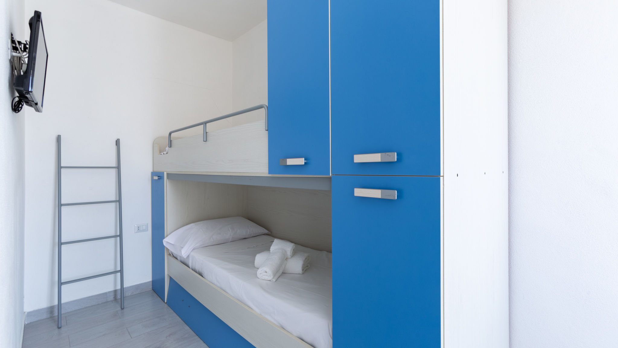 Italianway Calasetta Silk Cove house- private beach compound