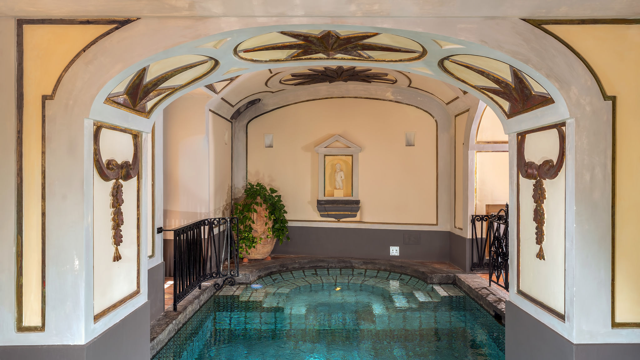 Italianway Positano Palazzo San Pietro by Elite Villas