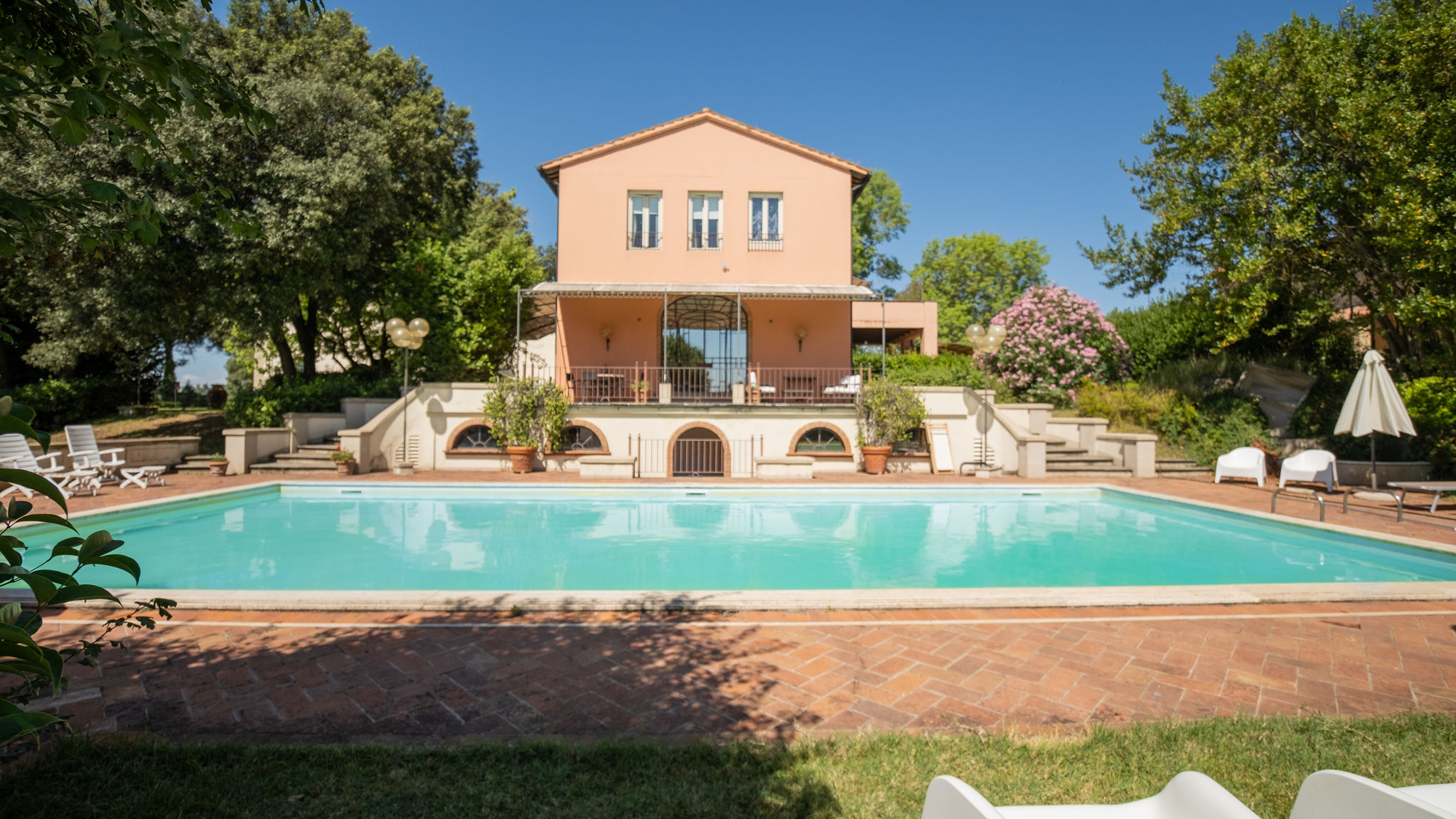 Italianway Fucecchio Tricolle con Piscina