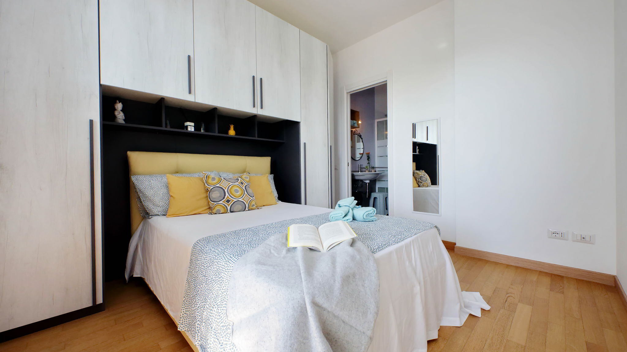 Italianway Roma Marta's flat by Domus&Dimore