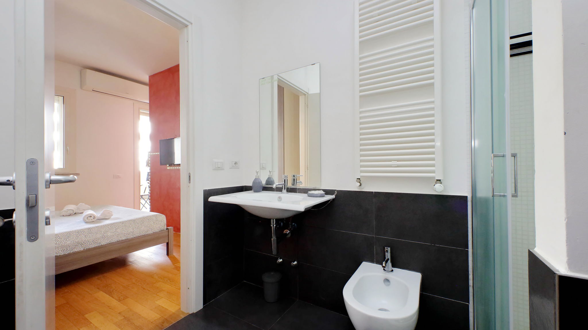 Italianway Roma Claudia's flat by Domus&Dimore