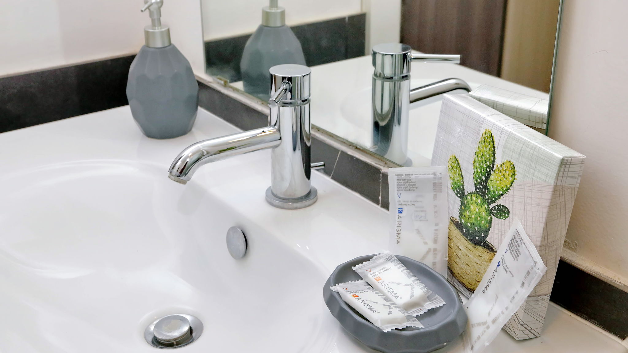 Italianway Roma Claudia's flat by Domus&Dimore