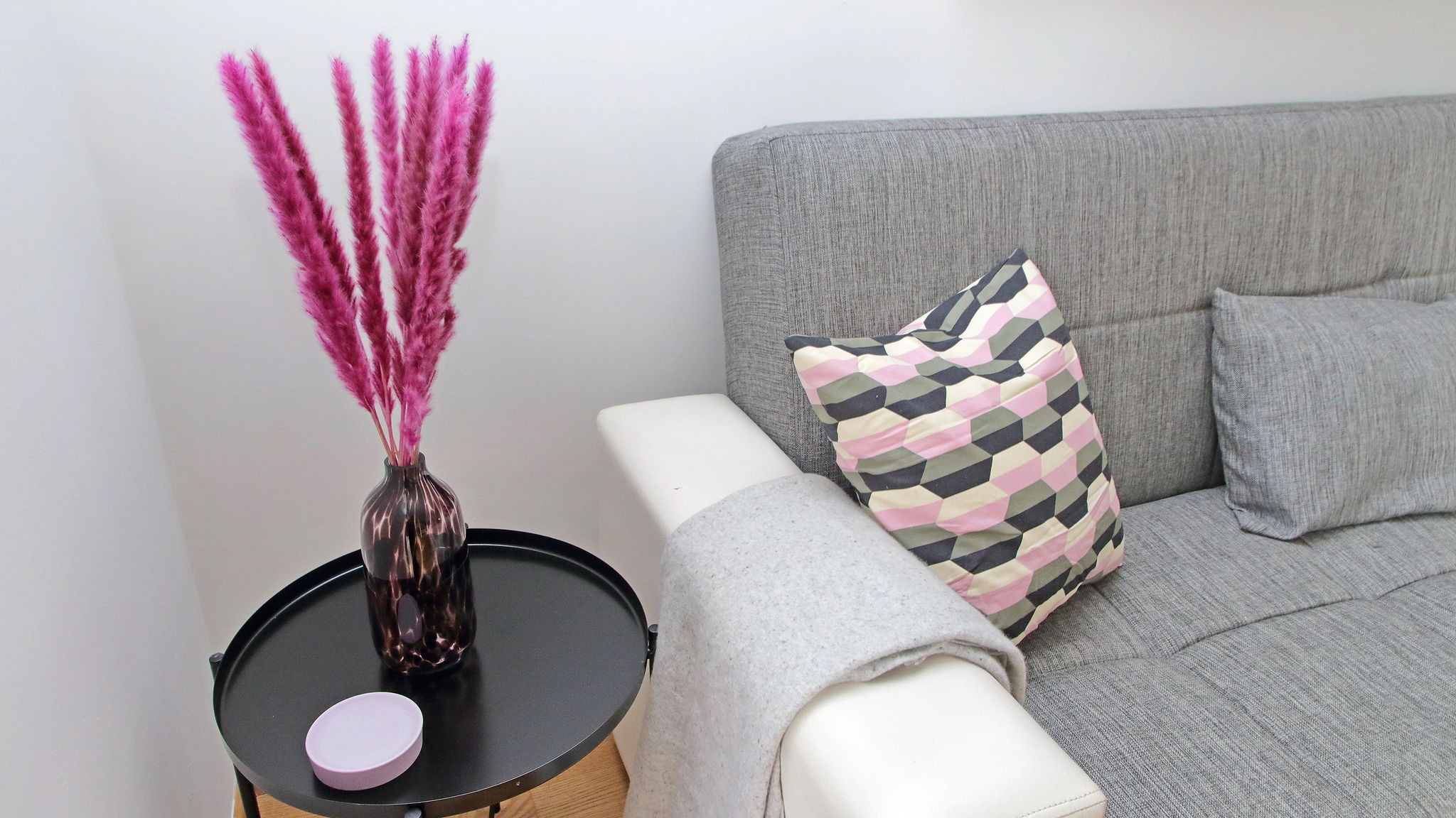 Italianway Roma Maurizio's flat by Domus&Dimore