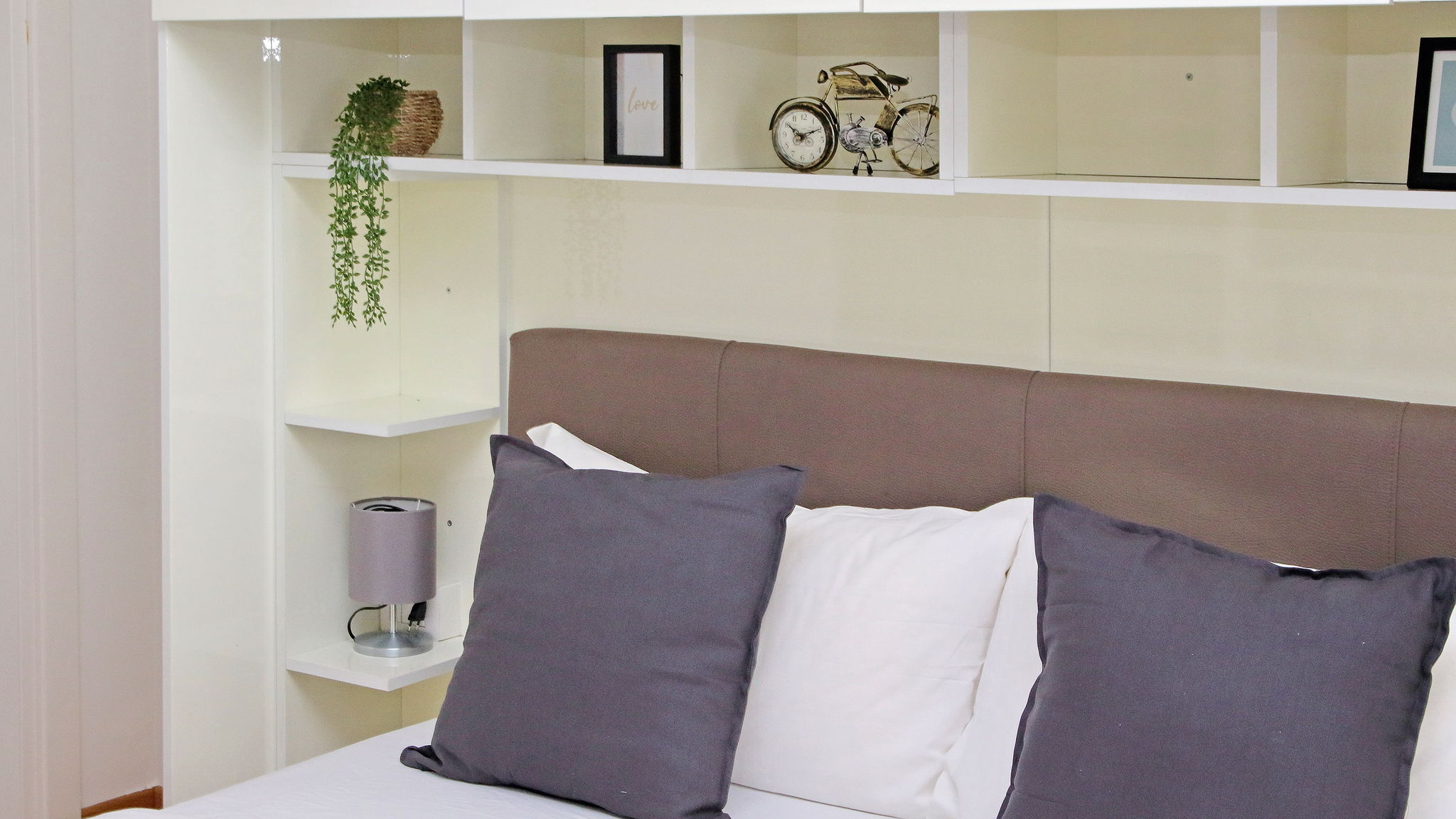 Italianway Roma Maurizio's flat by Domus&Dimore