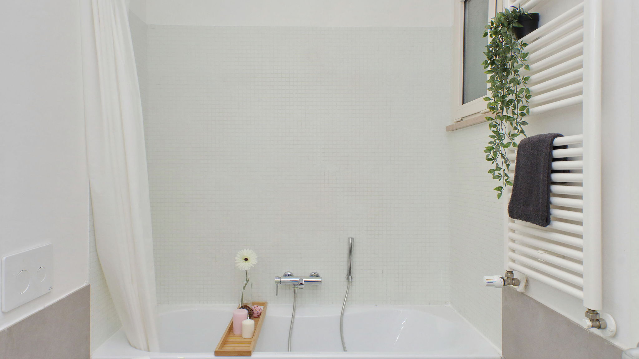 Italianway Roma Maurizio's flat by Domus&Dimore