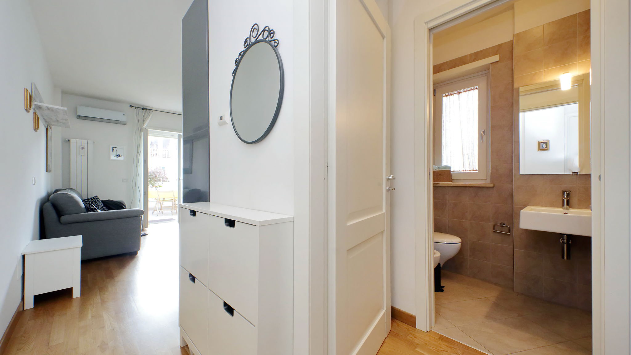 Italianway Roma Silvia's flat by Domus&Dimore