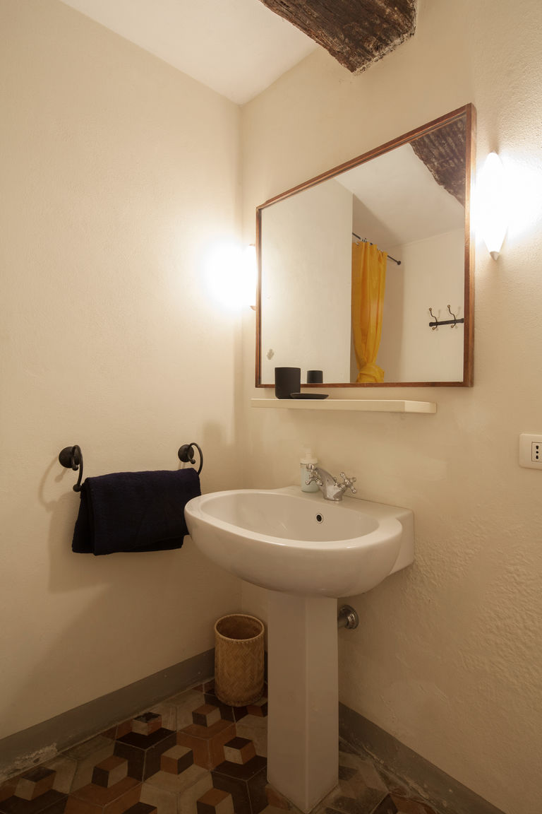 Italianway Ameglia Fivestay Roof terrace overlooking the gulf