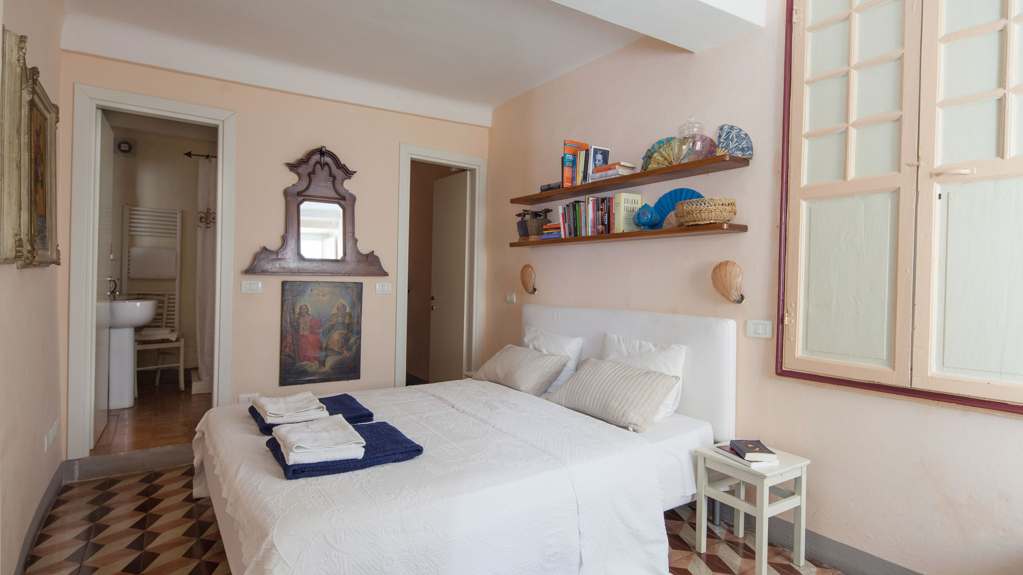 Italianway Ameglia Fivestay Roof terrace overlooking the gulf