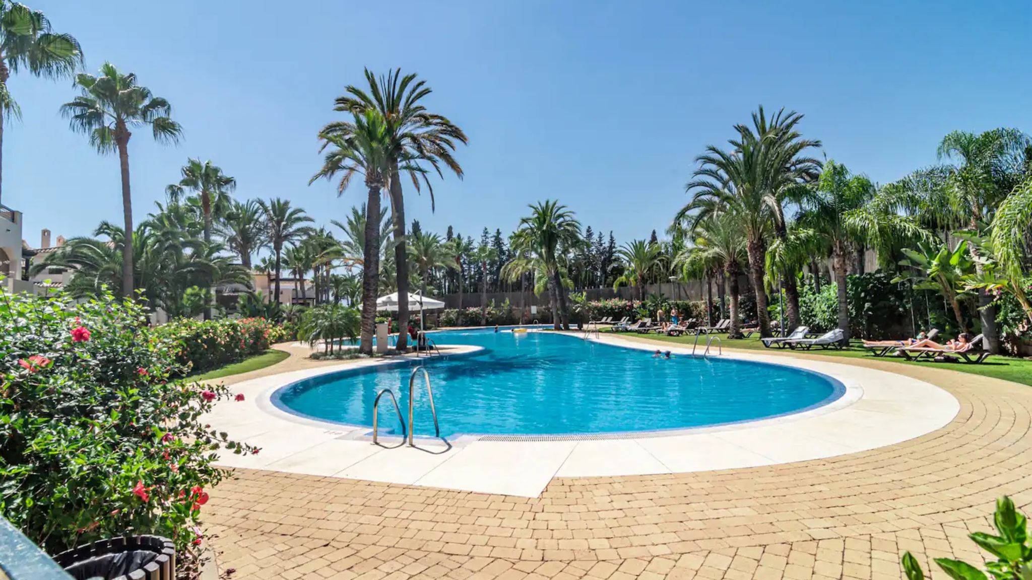 Costarentals Marbella Nueva Andalucia flat with pool by Costarentals - M33 - MS 4 NT