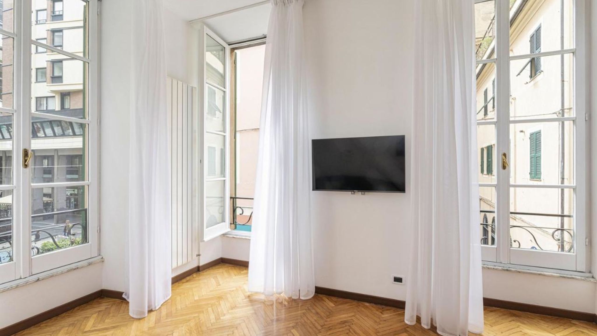 Italianway Genova  Luminous and Charming Apartment in Genoa Center