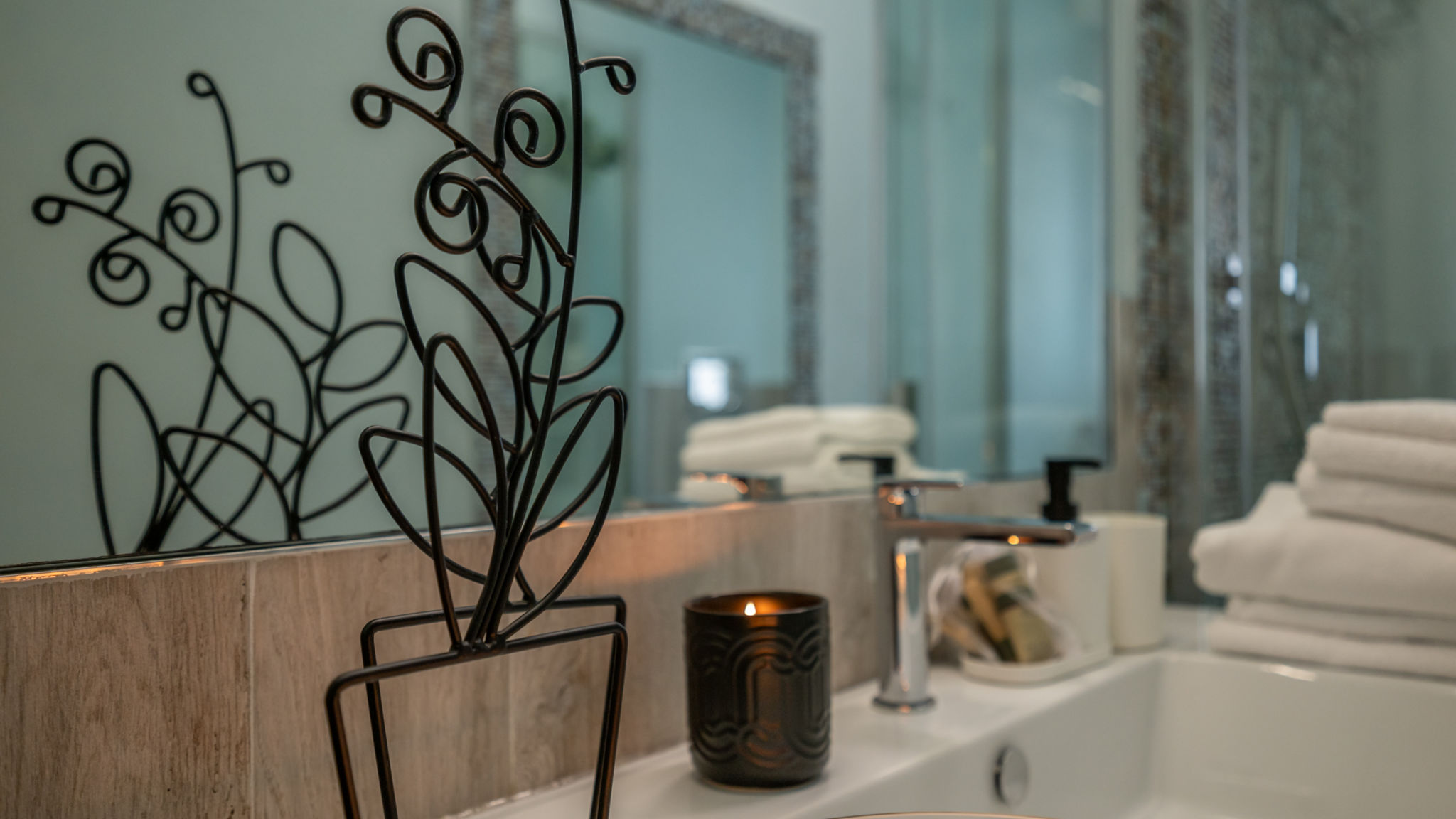 Italianway Pisa Sage&Rosemary Home - with Garden by Pleiades Home