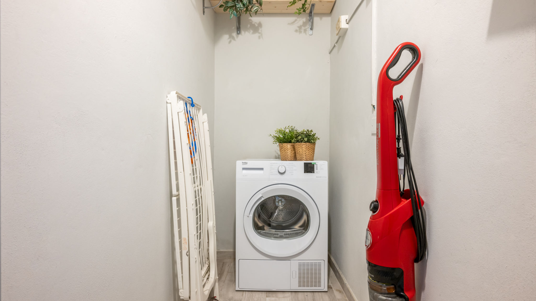 Italianway Pisa Sage&Rosemary Home - with Garden by Pleiades Home