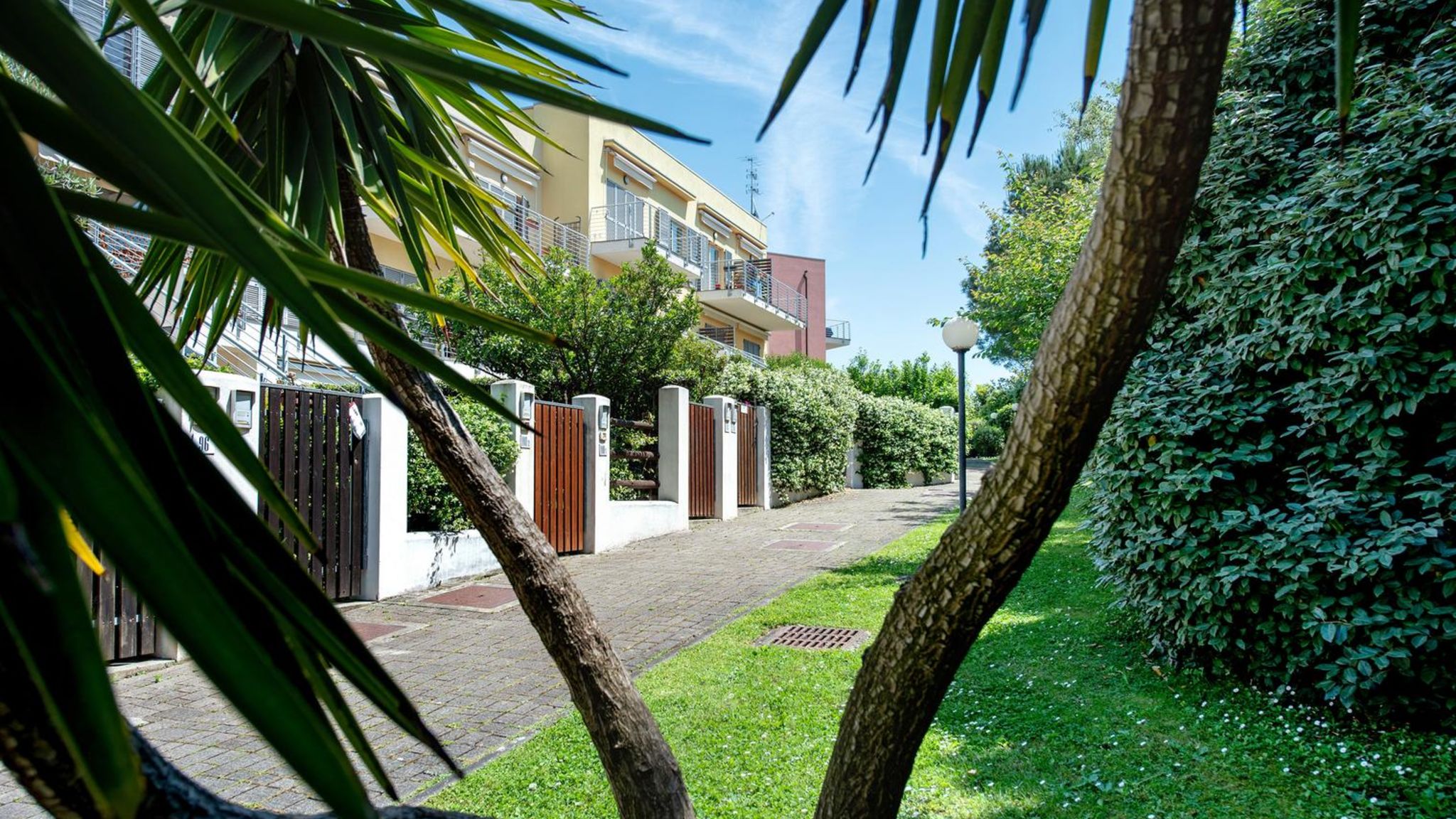 Italianway Arenzano Green House