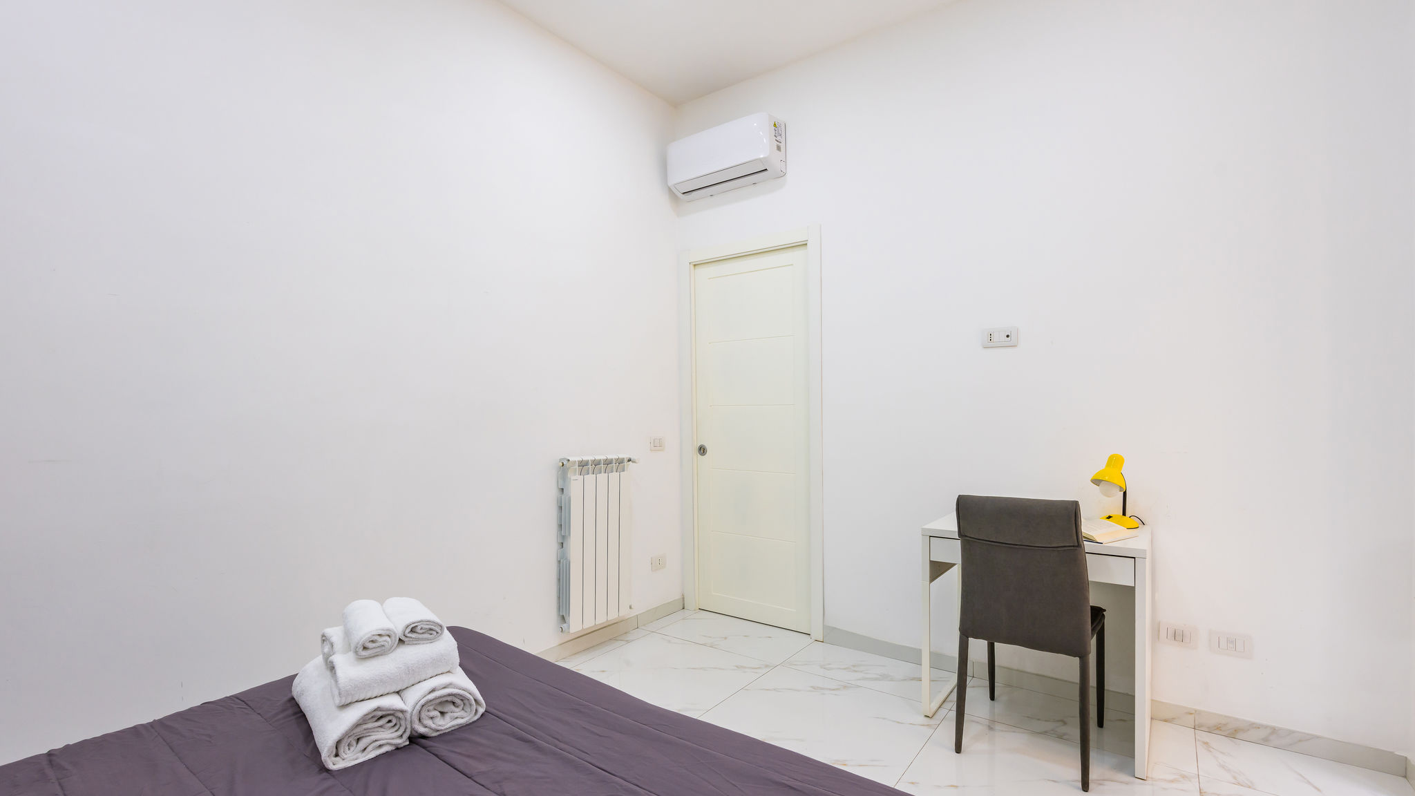 Italianway Napoli Marcellino Comfort House by NapoliApartments