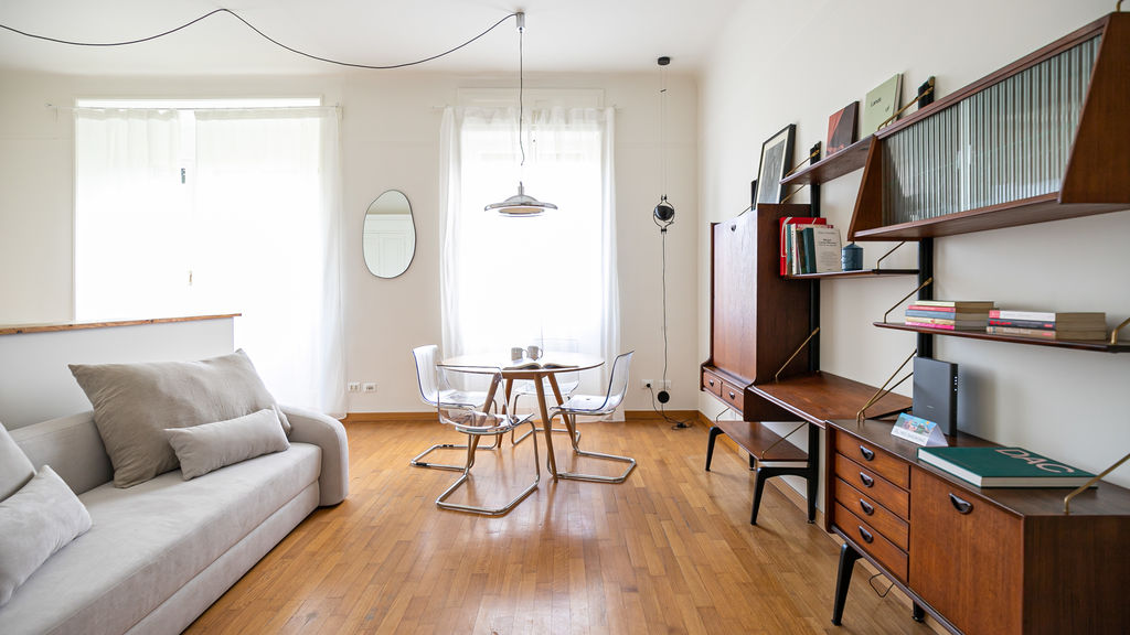Comfort - Napoli 36 — apartamento en Milán, zona Famagosta